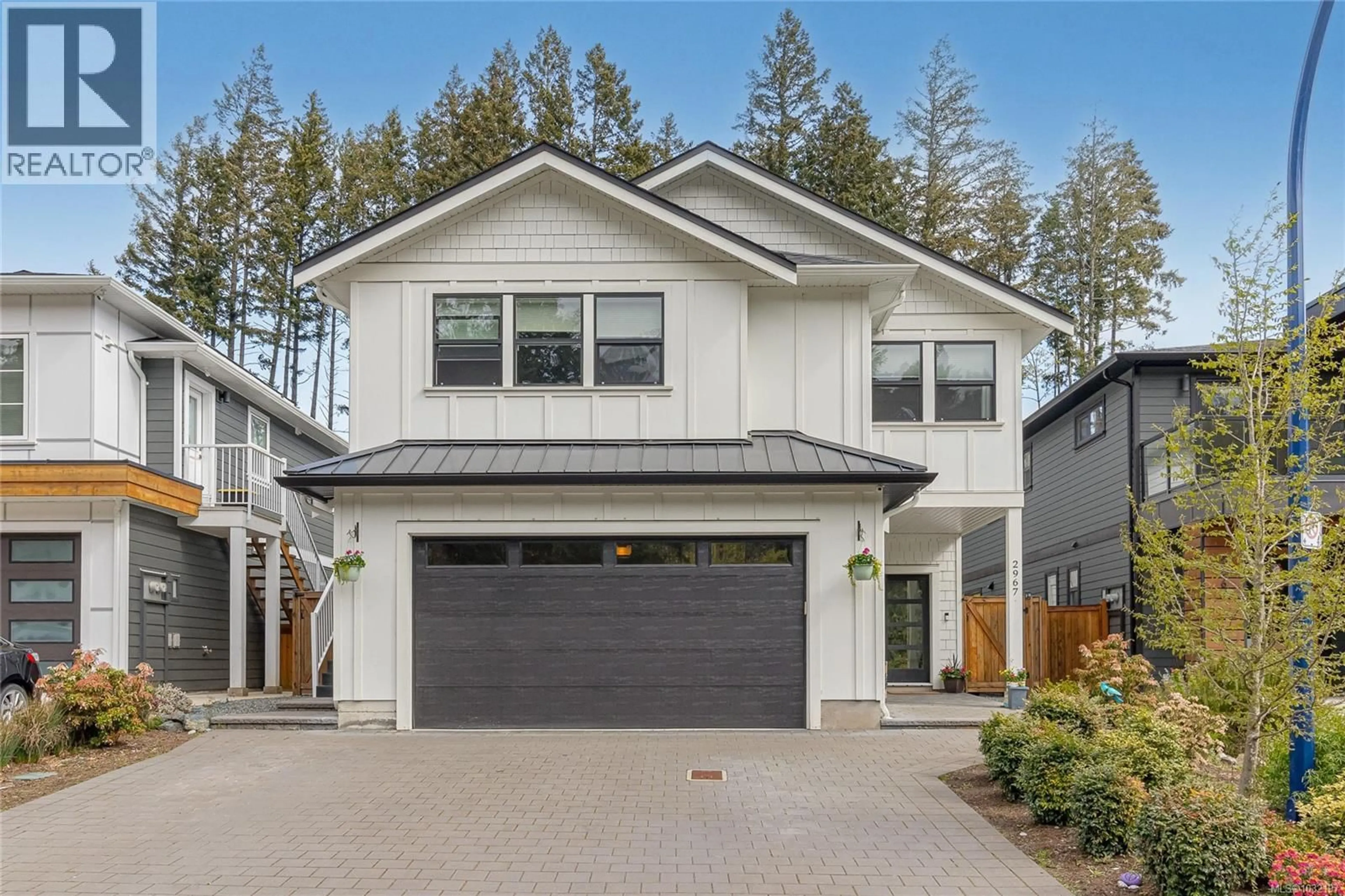 Home with vinyl exterior material, street for 2967 IRWIN ROAD, Langford British Columbia V9B5Y6