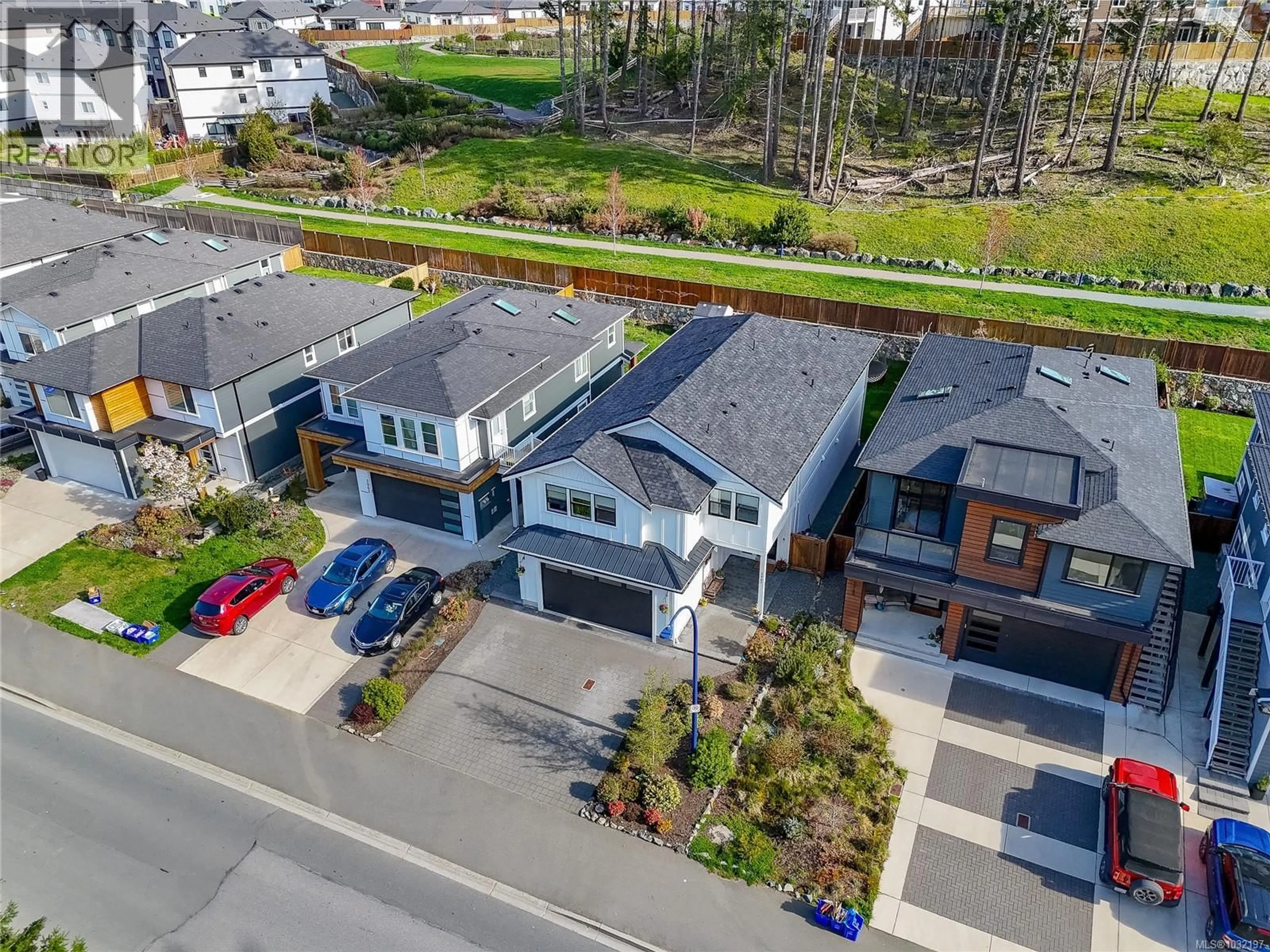 A pic from outside/outdoor area/front of a property/back of a property/a pic from drone, street for 2967 IRWIN ROAD, Langford British Columbia V9B5Y6