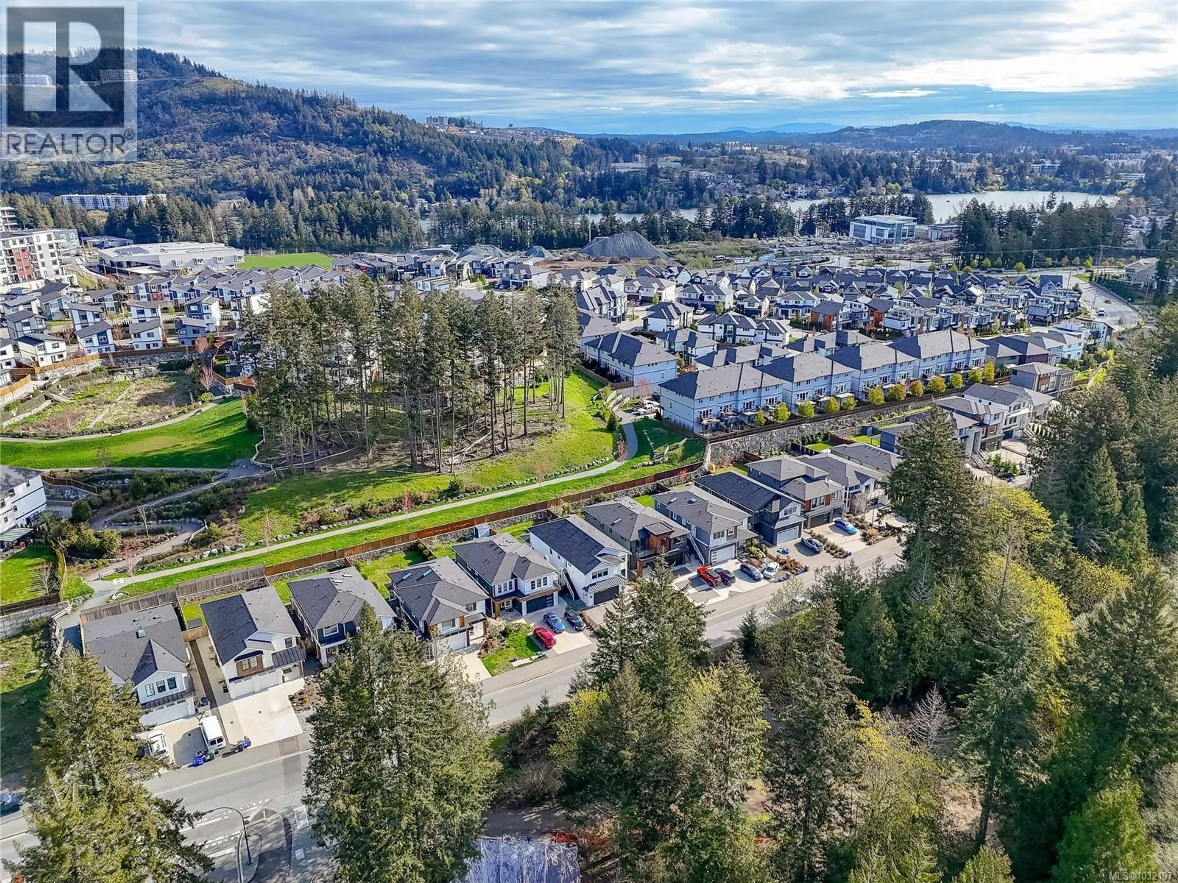 A pic from outside/outdoor area/front of a property/back of a property/a pic from drone, mountain view for 2967 IRWIN ROAD, Langford British Columbia V9B5Y6