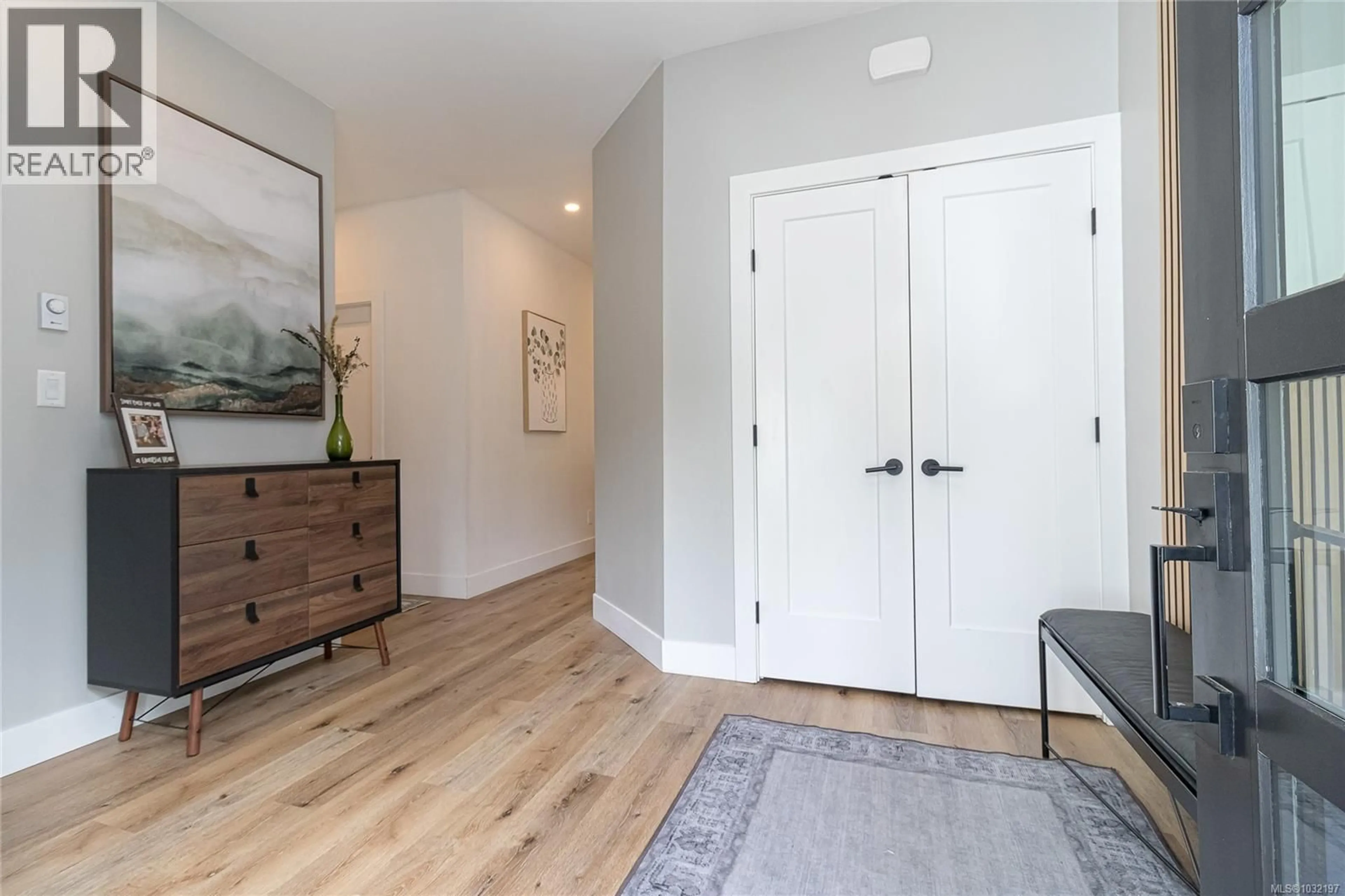 Indoor entryway for 2967 IRWIN ROAD, Langford British Columbia V9B5Y6