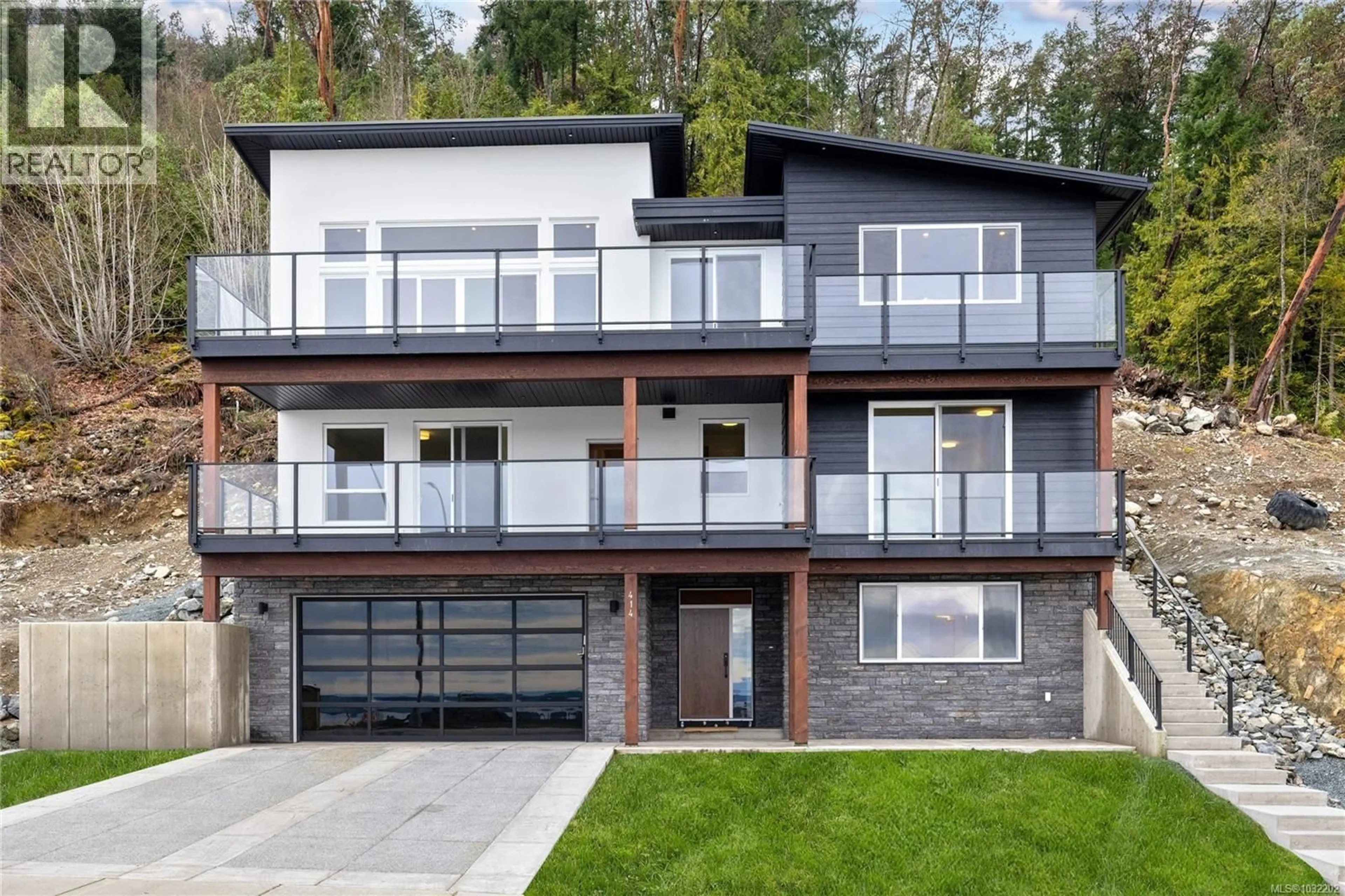 Home with brick exterior material, unknown for 414 THETIS DRIVE, Ladysmith British Columbia V9G0C1