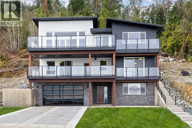 414 THETIS DRIVE, Ladysmith