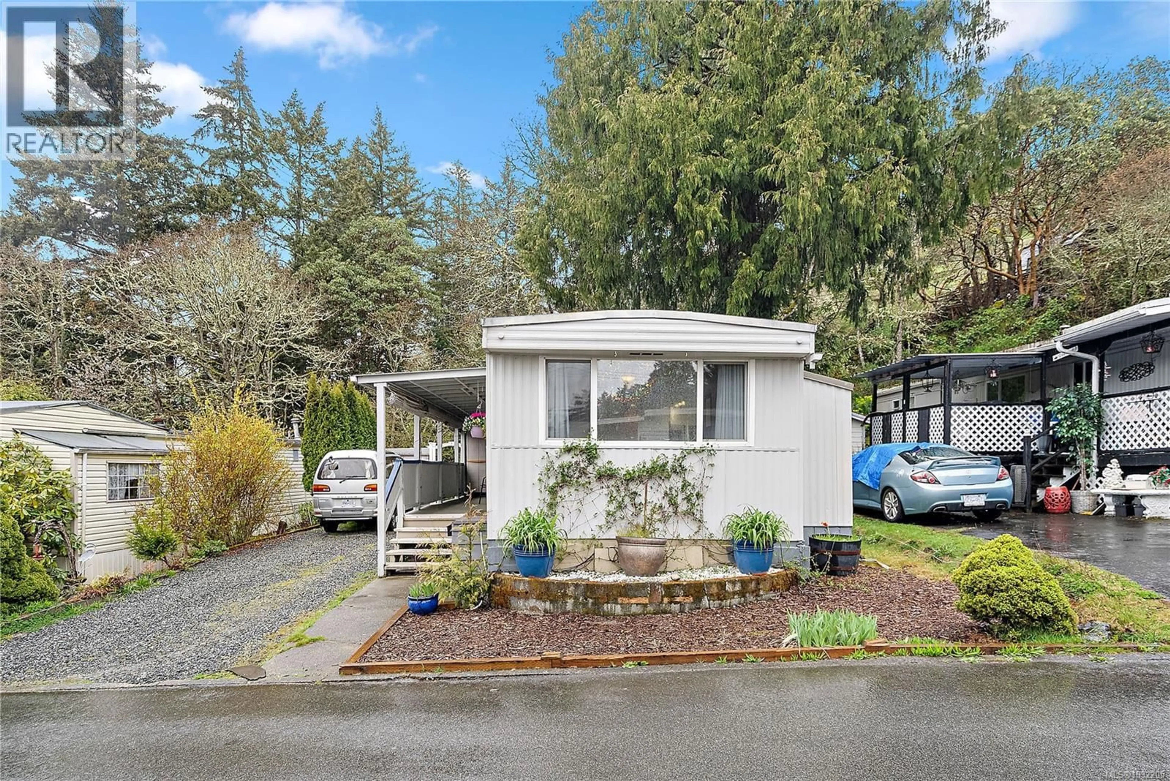 Home with vinyl exterior material, street for 11 - 2587 SELWYN ROAD, Langford British Columbia V9B4V4