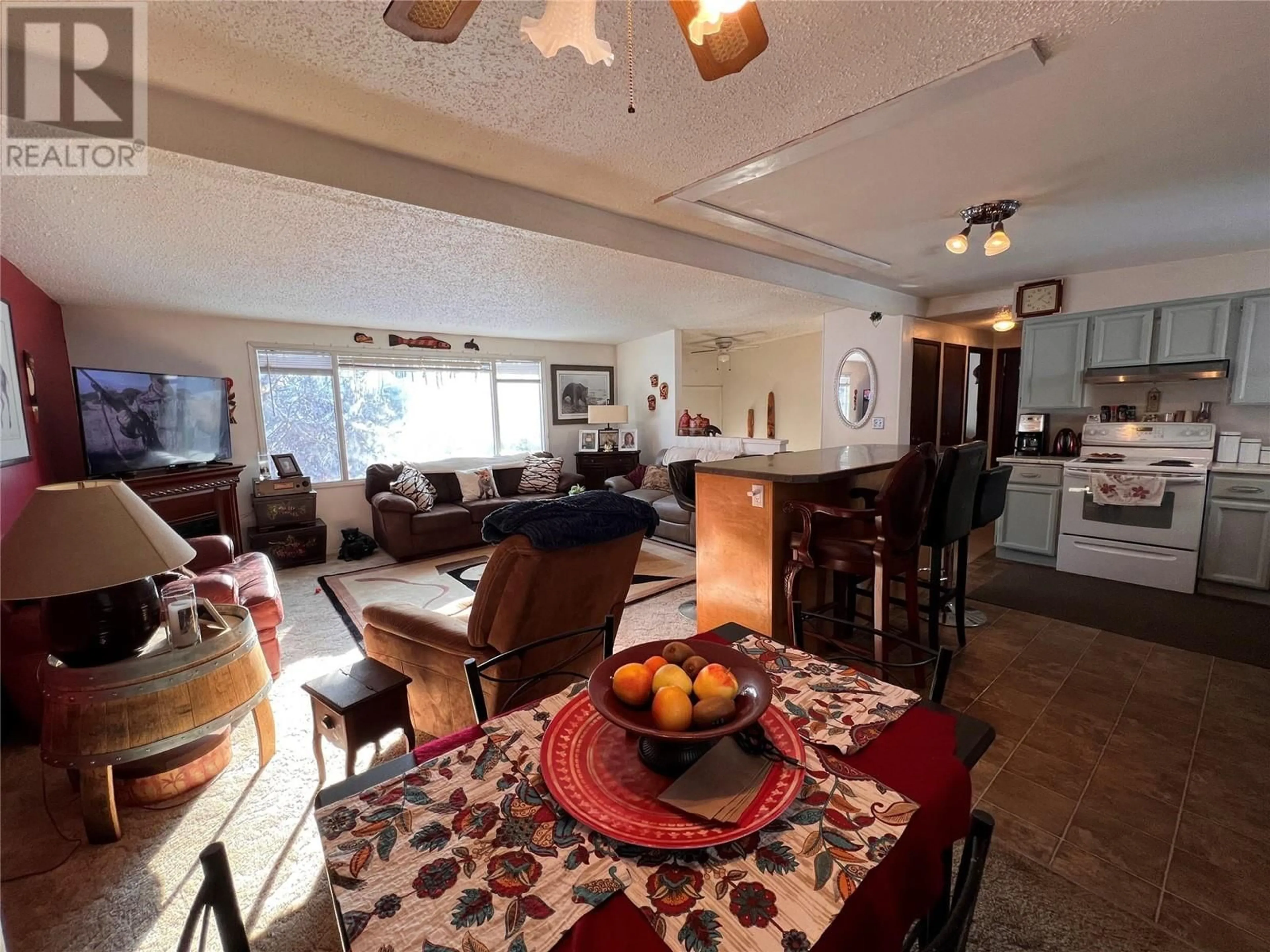 Dining room, wood floors, cottage for 487 Corina Avenue, Princeton British Columbia V0X1W0