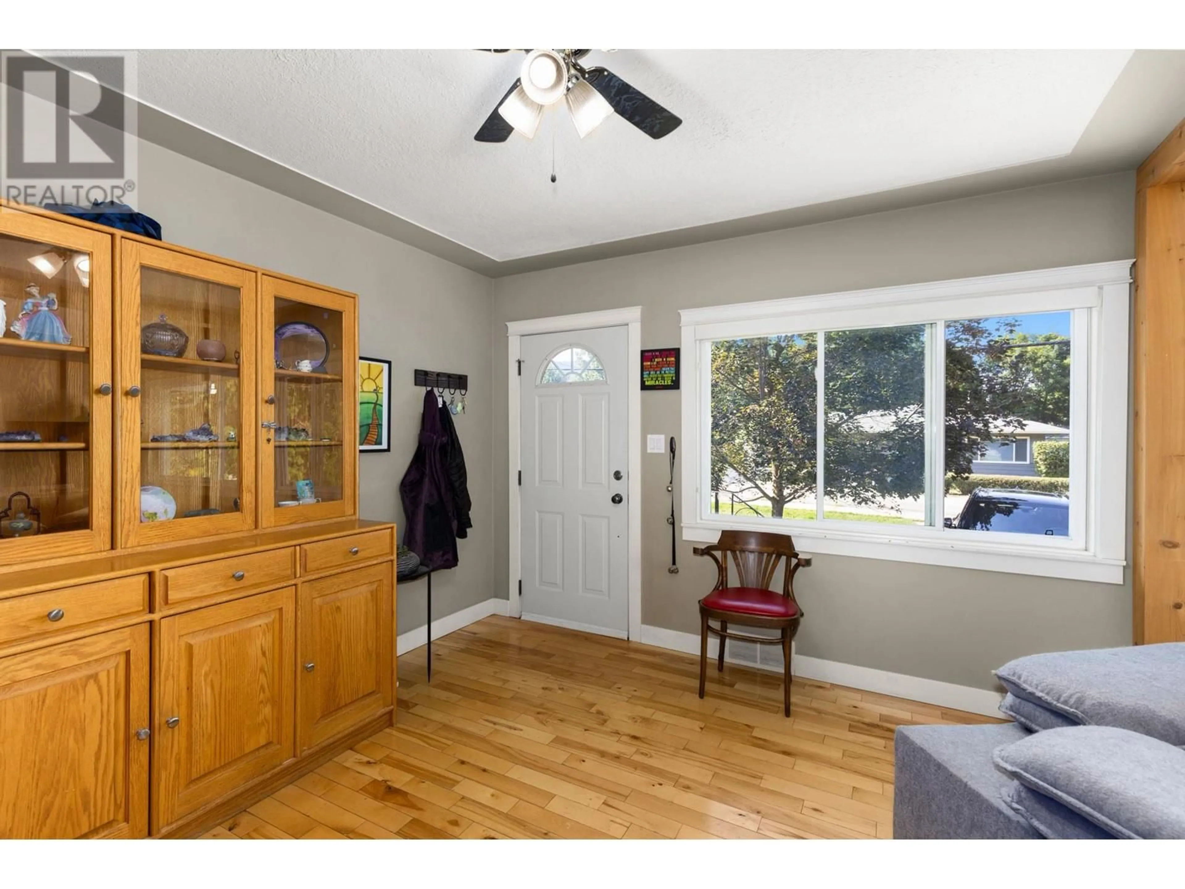 Indoor entryway, wood floors for 8407 Postill Drive, Coldstream British Columbia V1B1T9