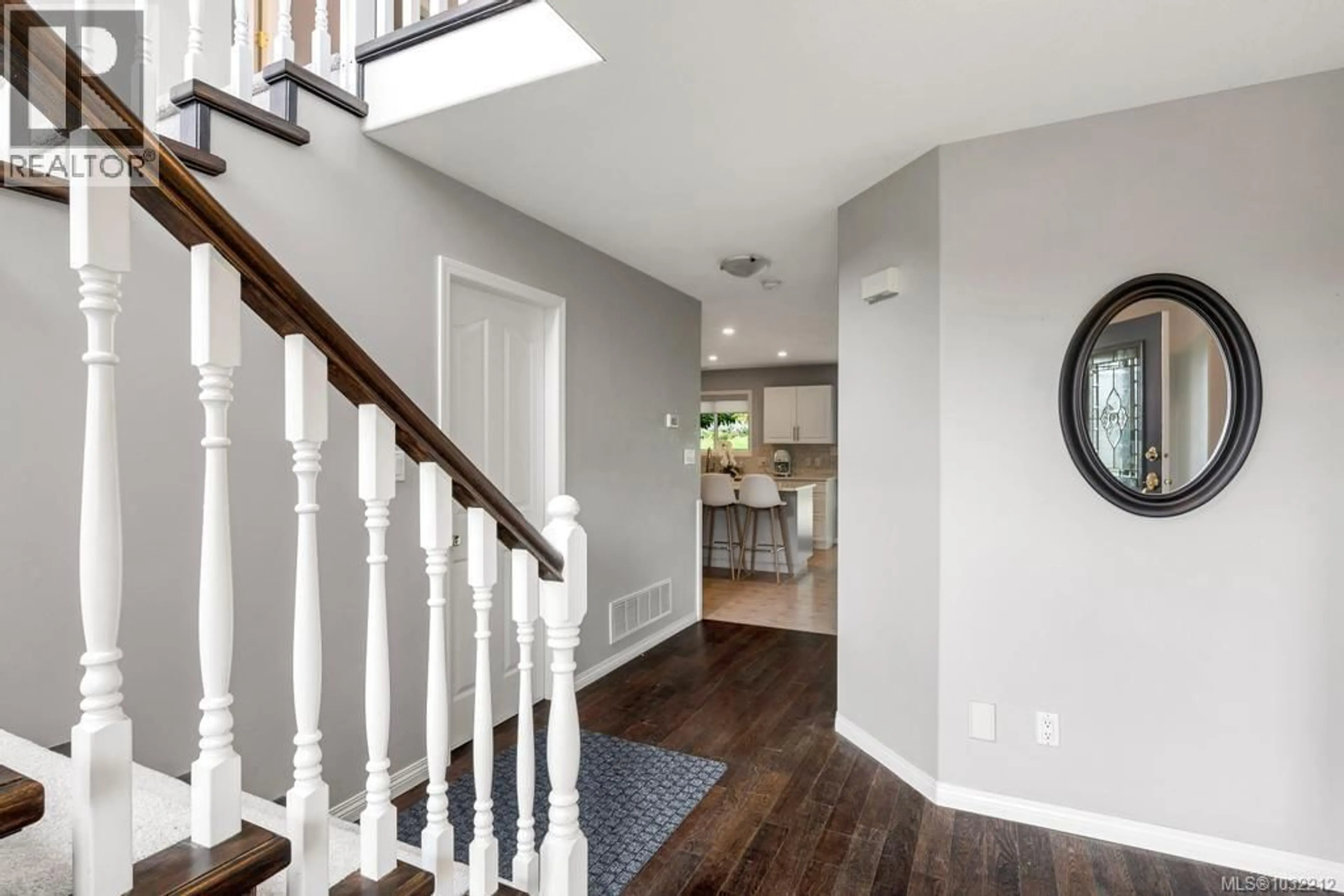 Indoor entryway for 6026 STONEHOUSE PLACE, Duncan British Columbia V9L5M8