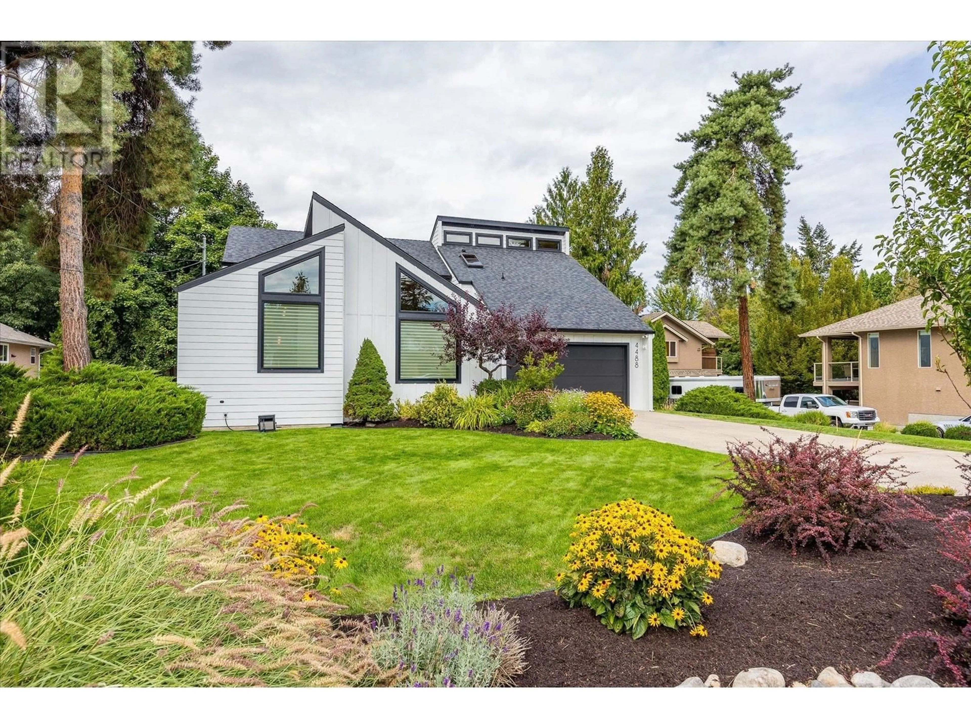 Frontside or backside of a home, cottage for 4488 Nottingham Road, Kelowna British Columbia V1W1V2