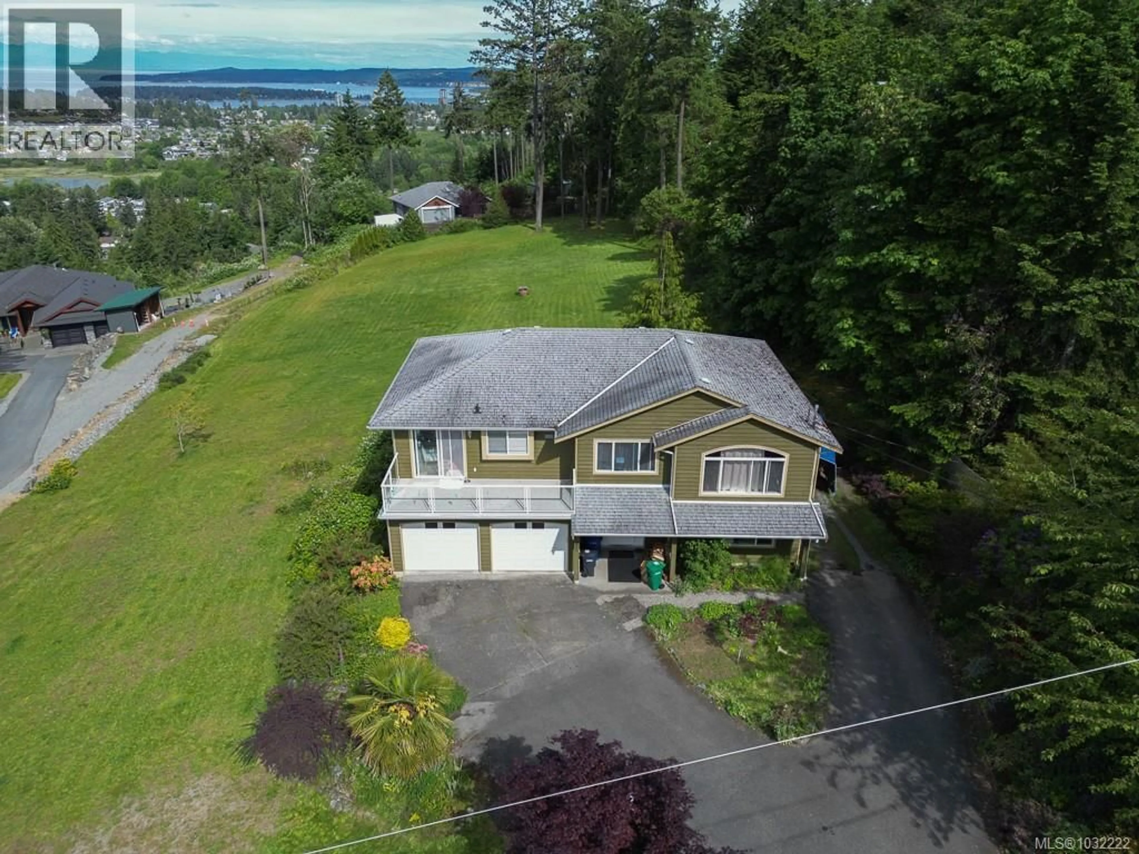 A pic from outside/outdoor area/front of a property/back of a property/a pic from drone, water/lake/river/ocean view for 256 KING ROAD, Nanaimo British Columbia V9R6H9