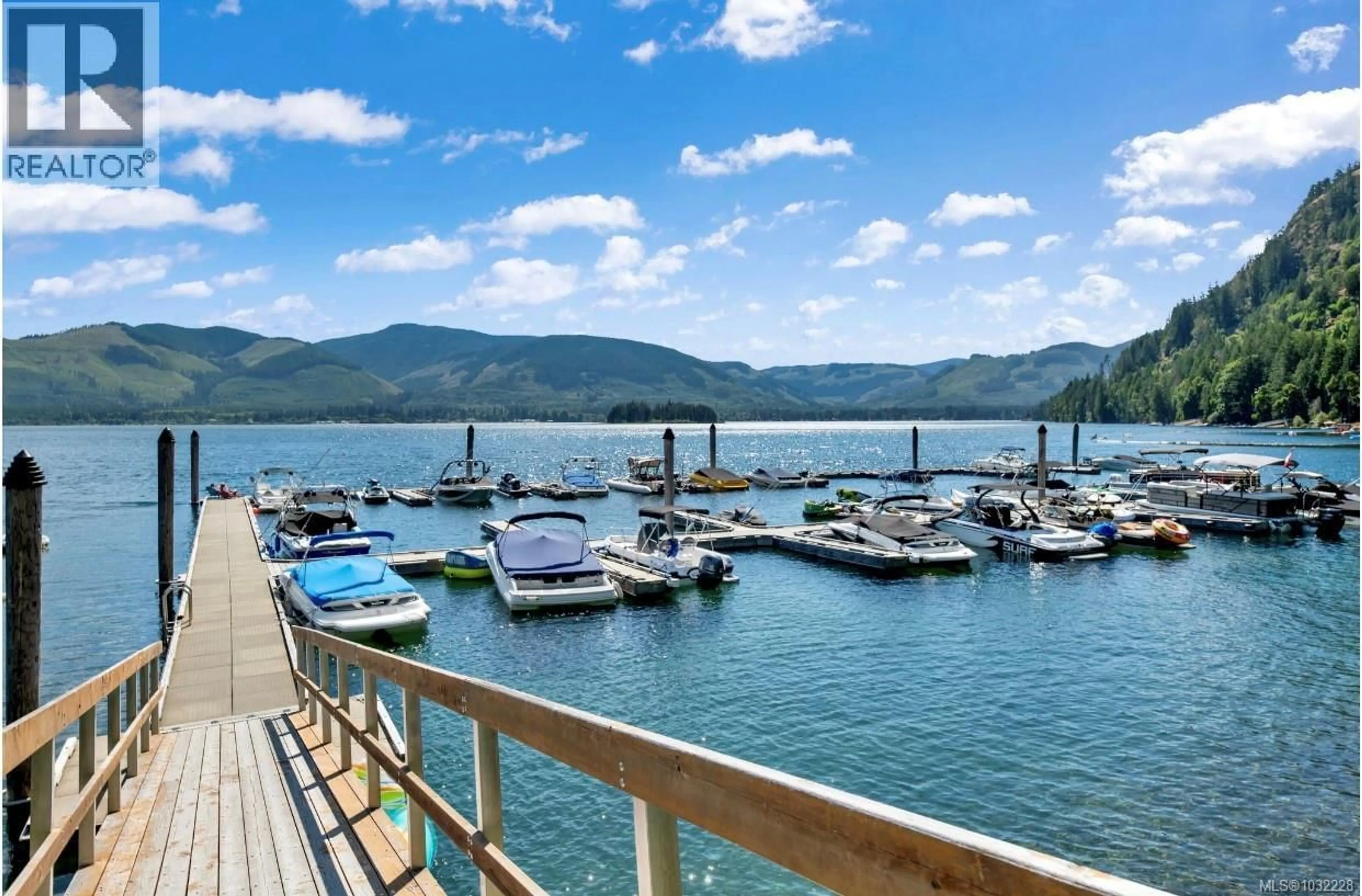 Patio, water/lake/river/ocean view for 7405 COTTAGE WAY, Lake Cowichan British Columbia V0R2G1