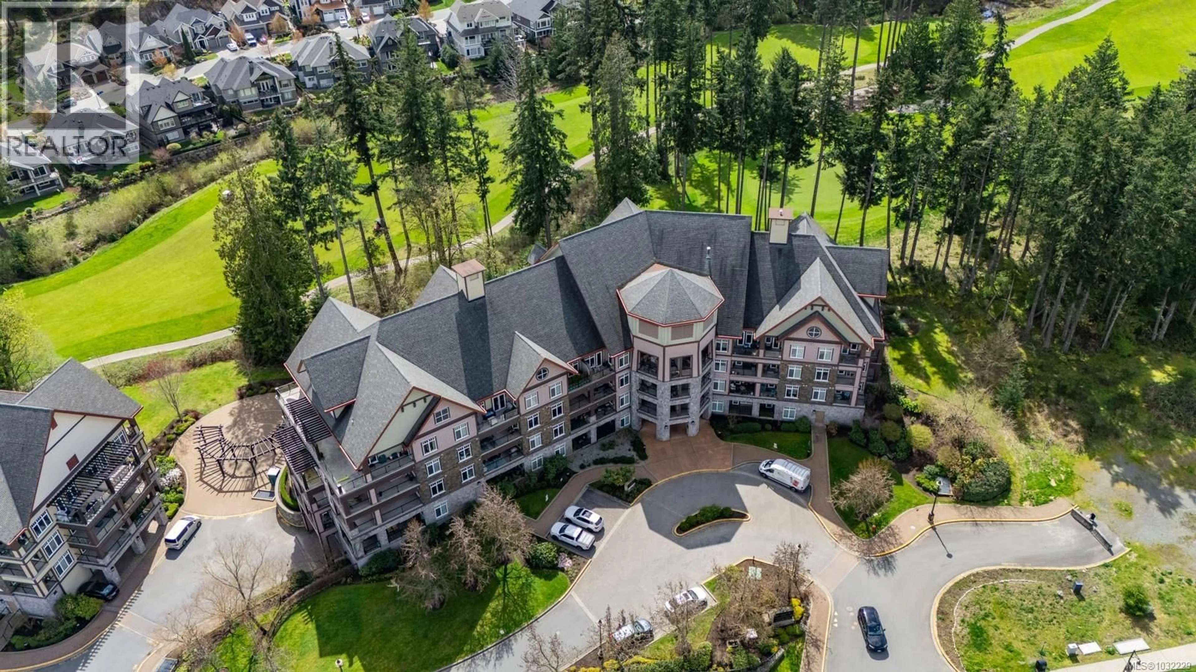 A pic from outside/outdoor area/front of a property/back of a property/a pic from drone, unknown for 117 - 1395 BEAR MOUNTAIN PARKWAY, Langford British Columbia V9B0E1