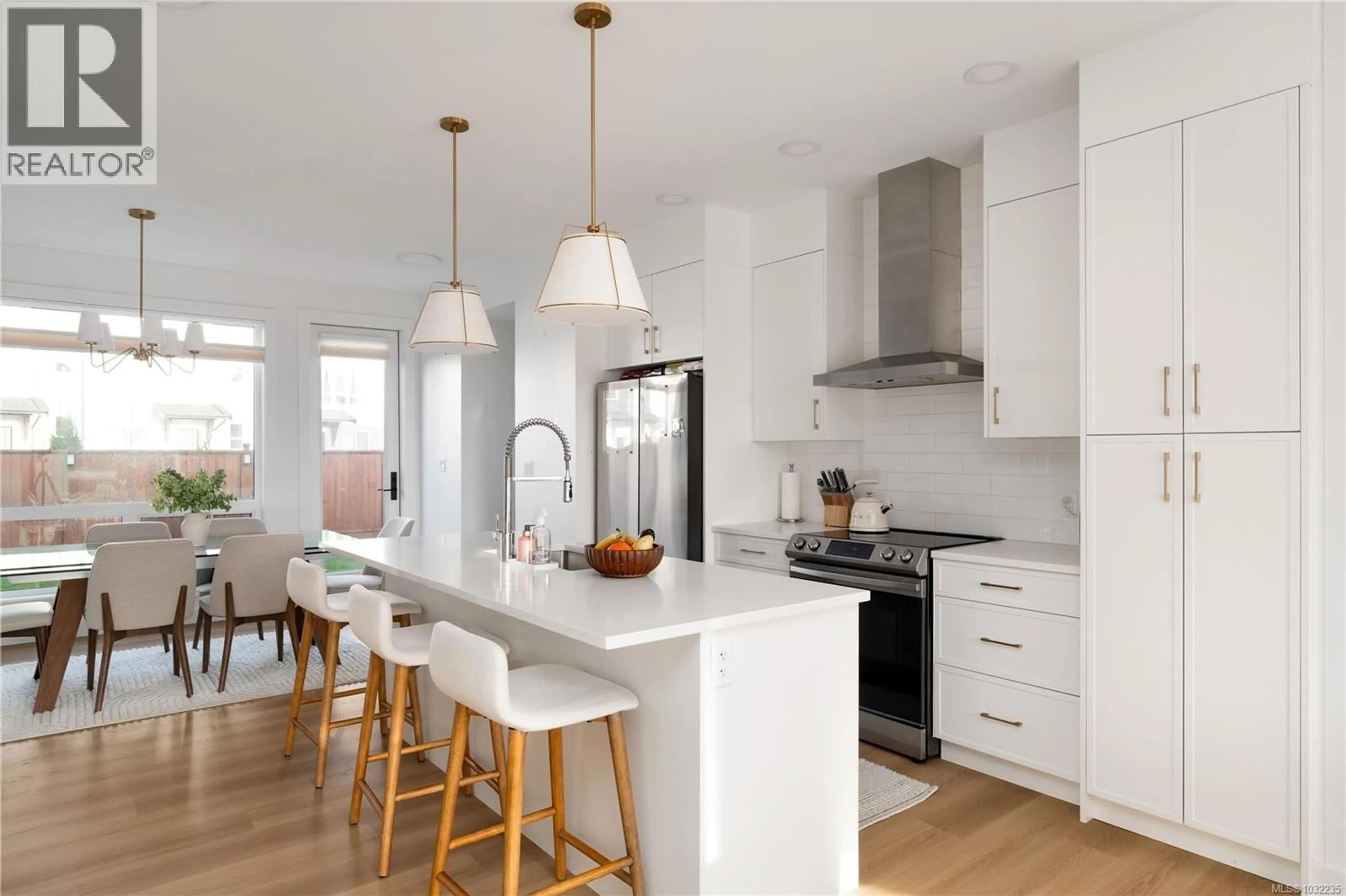 Open concept kitchen, unknown for 372 TRADEWINDS AVENUE, Colwood British Columbia V9C0S4