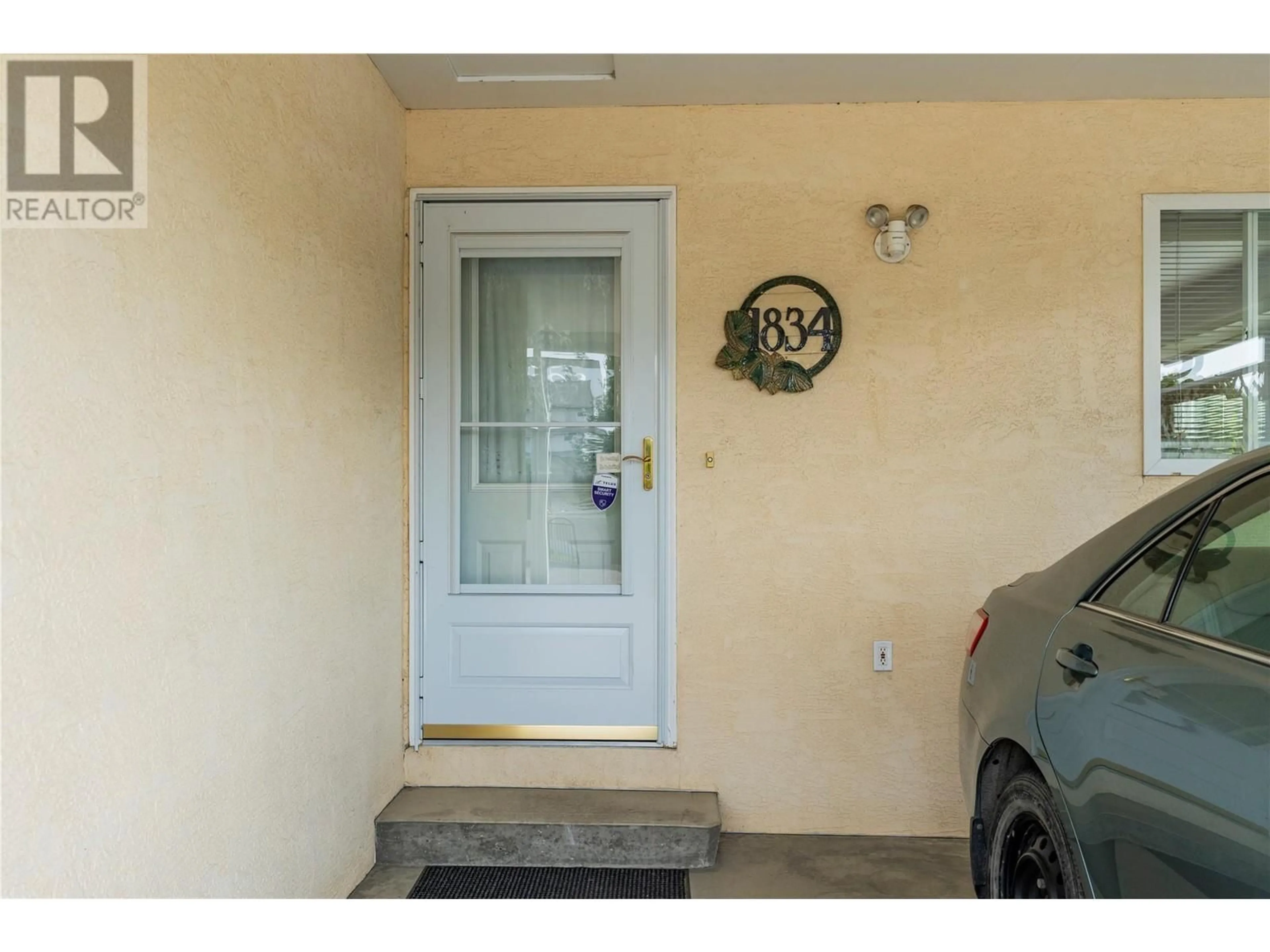 Indoor entryway for 1834 47 AVENUE, Vernon British Columbia V1T9P3