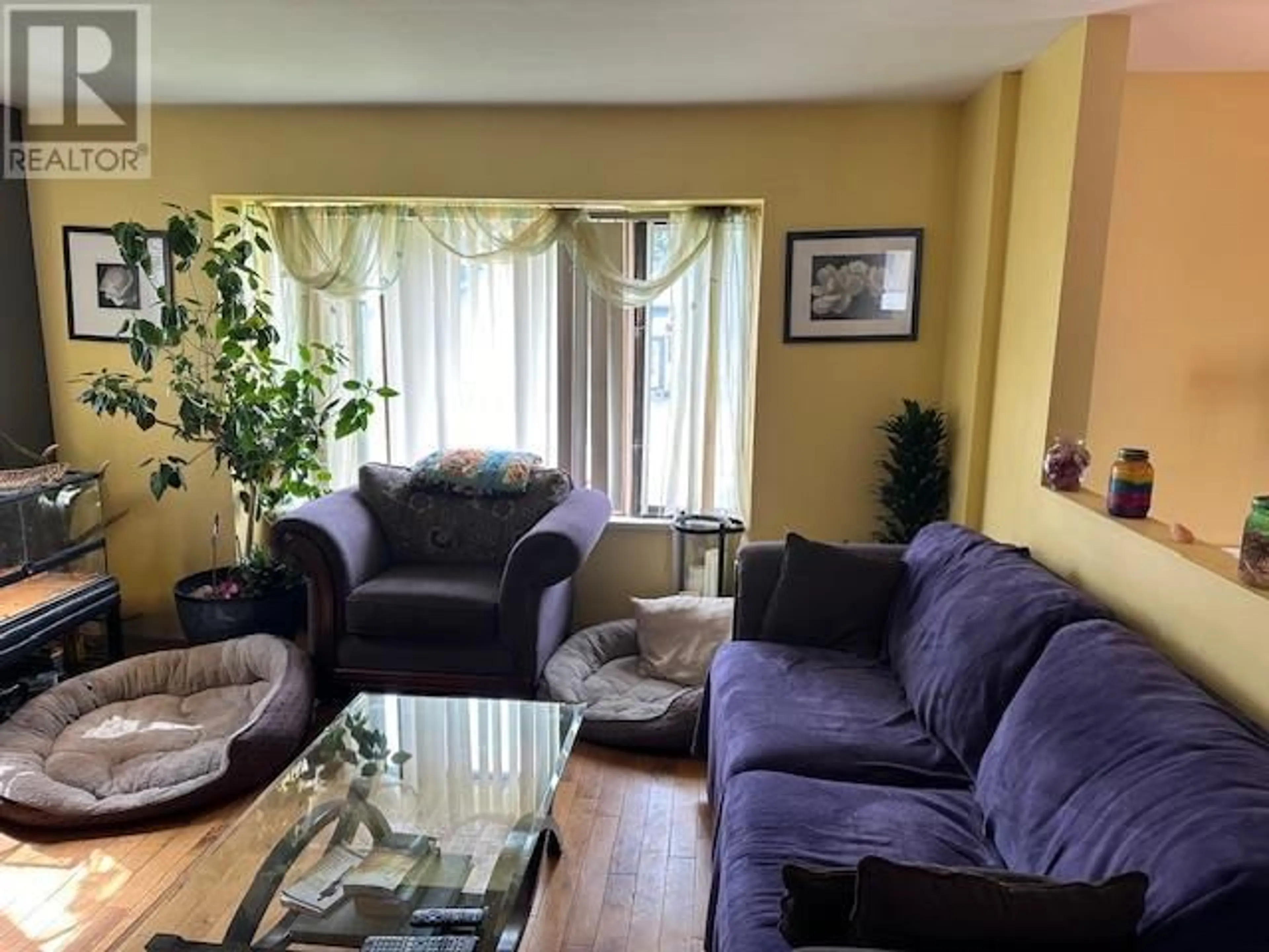 Living room, wood floors for 292 Peace River Crescent, Tumbler Ridge British Columbia V0C2W0