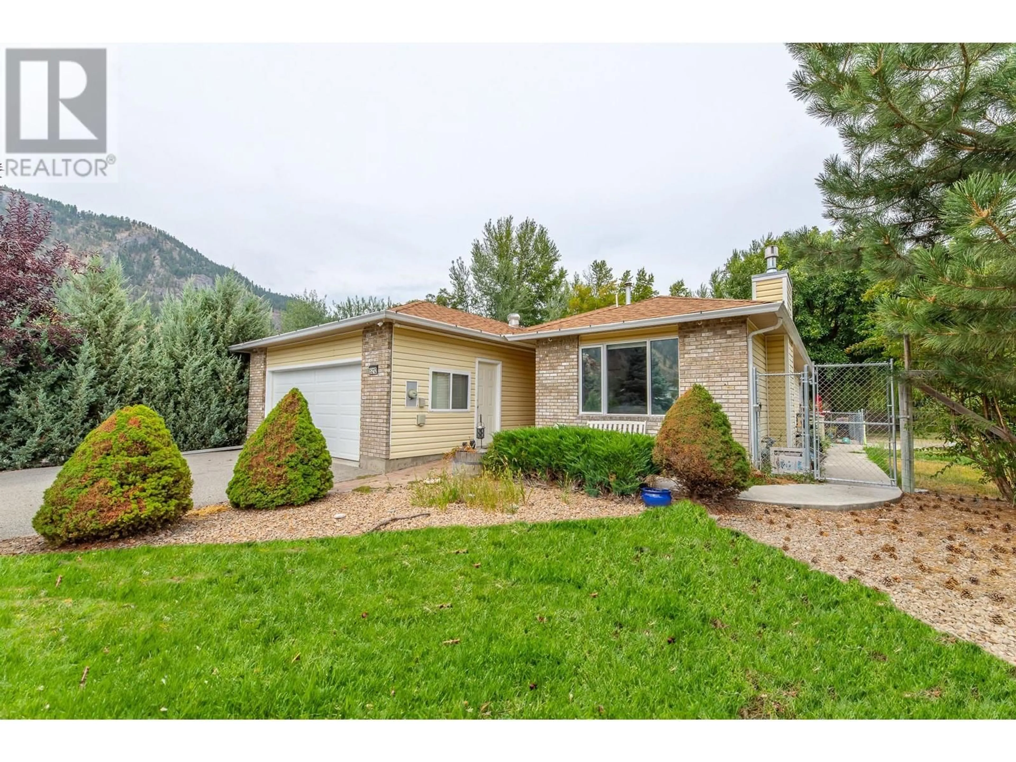 Frontside or backside of a home, cottage for 5212 Thomas Place, Okanagan Falls British Columbia V0H1R4