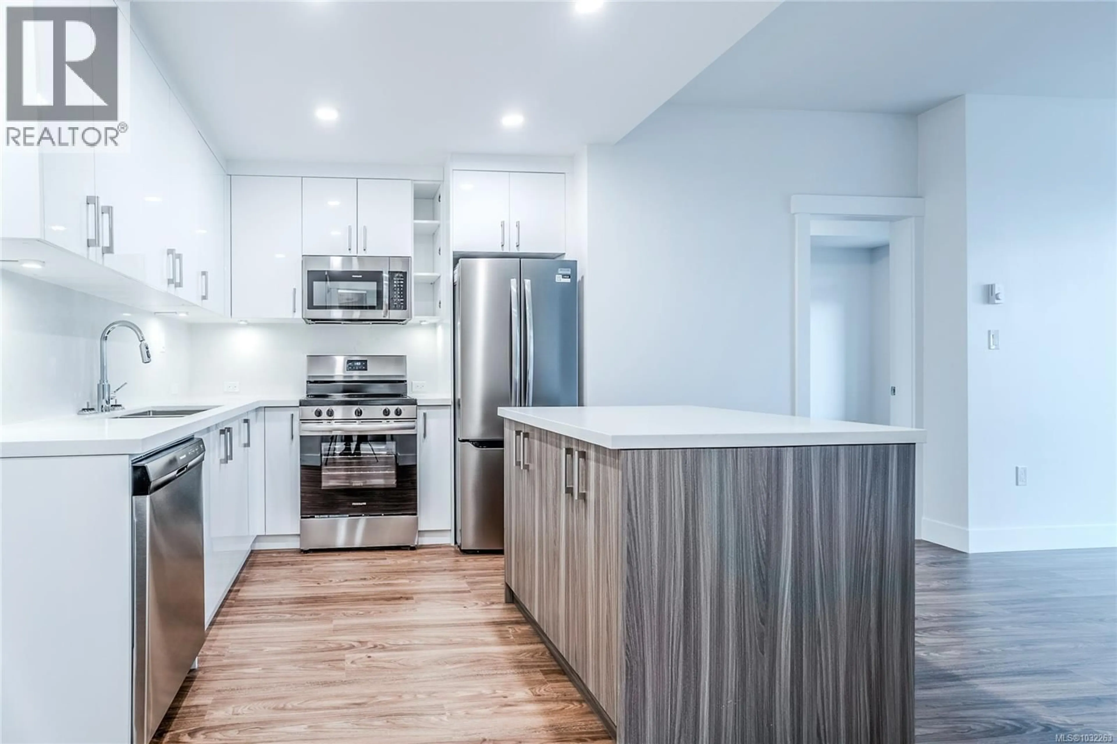 Open concept kitchen, unknown for 207 - 6320 SENTINAL DRIVE, Nanaimo British Columbia V9V1W4
