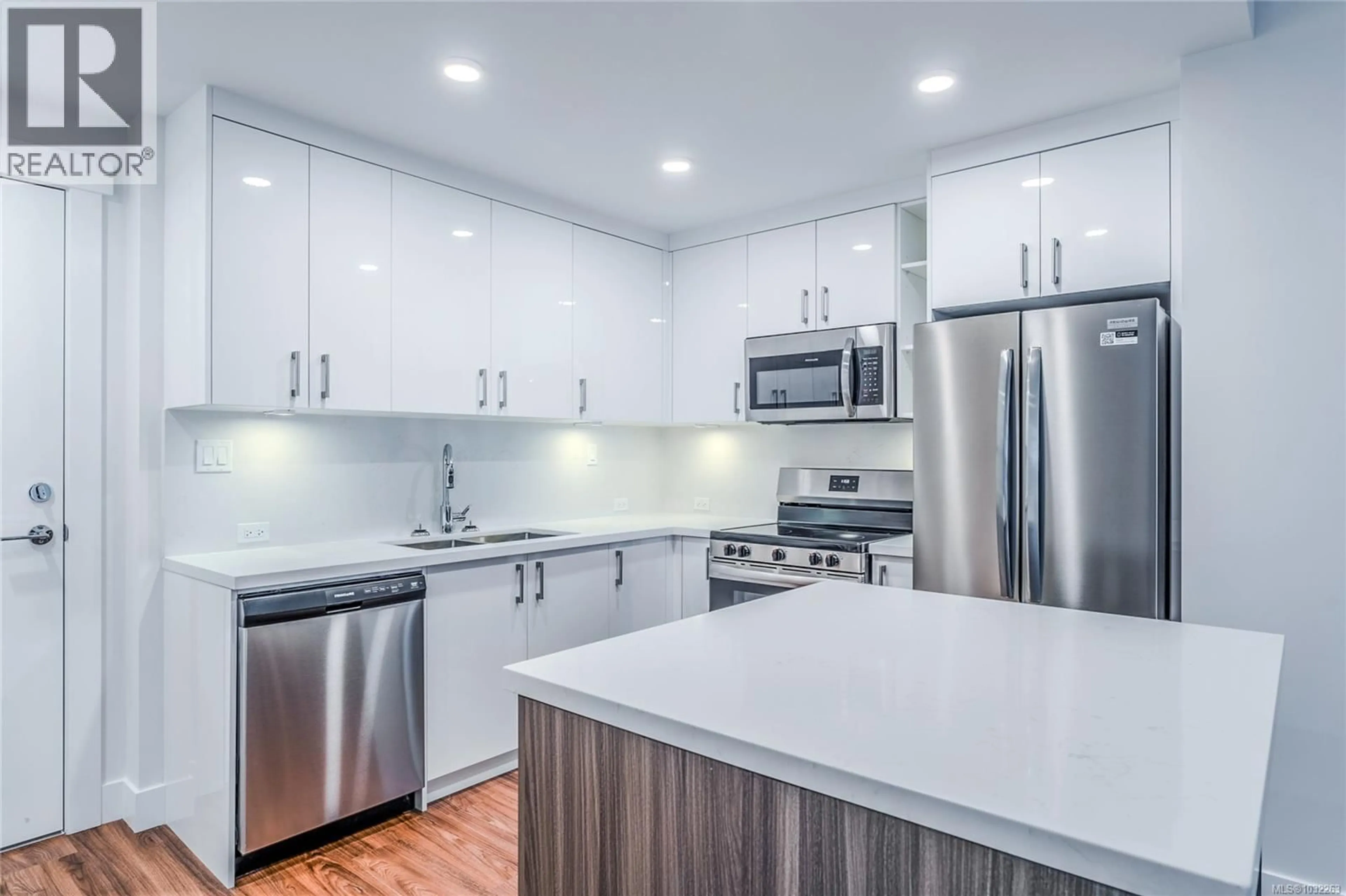 Unknown for 207 - 6320 SENTINAL DRIVE, Nanaimo British Columbia V9V1W4