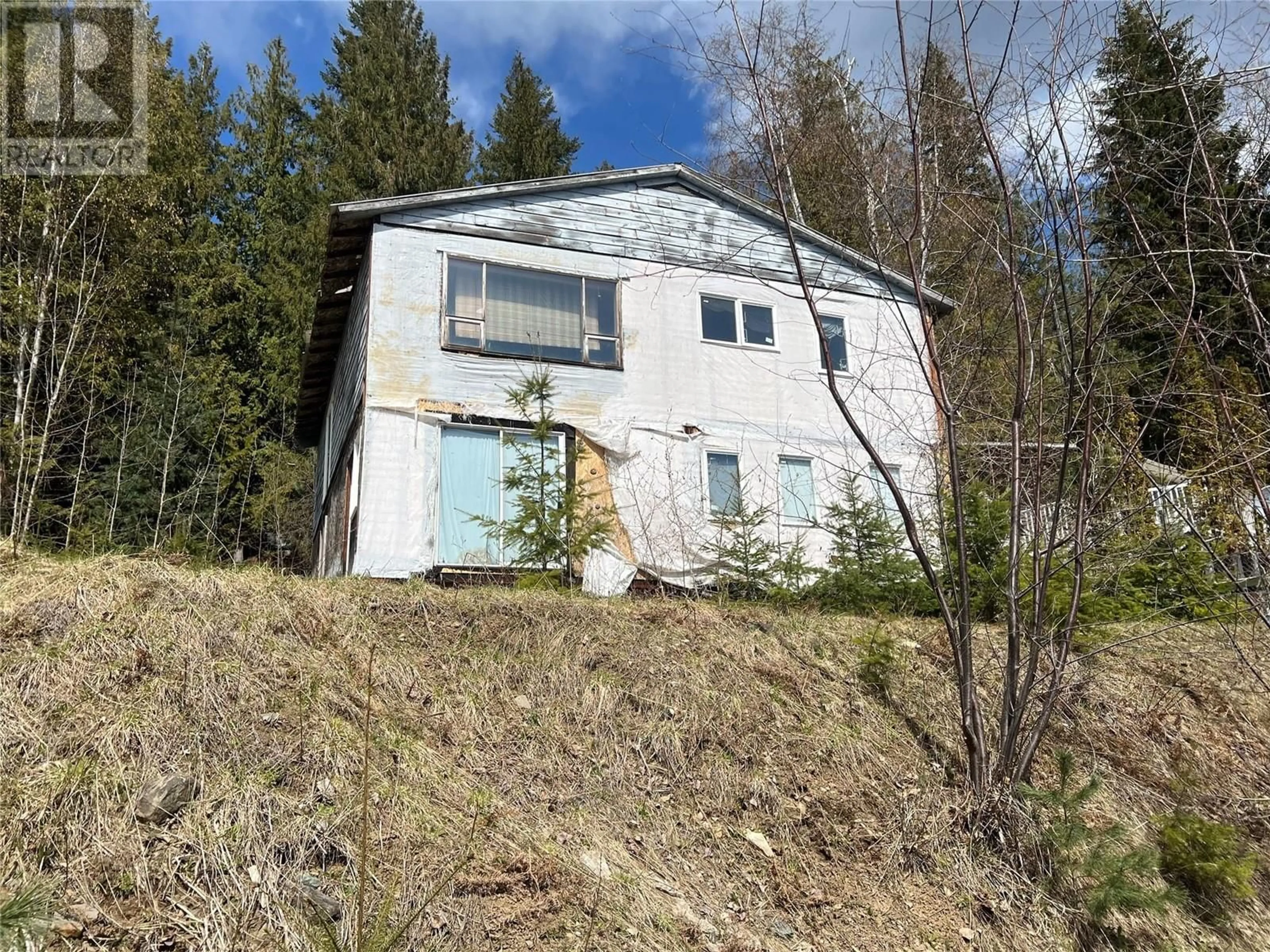 Frontside or backside of a home, cottage for 7497 Anglemont Way, Anglemont British Columbia V0E1M8