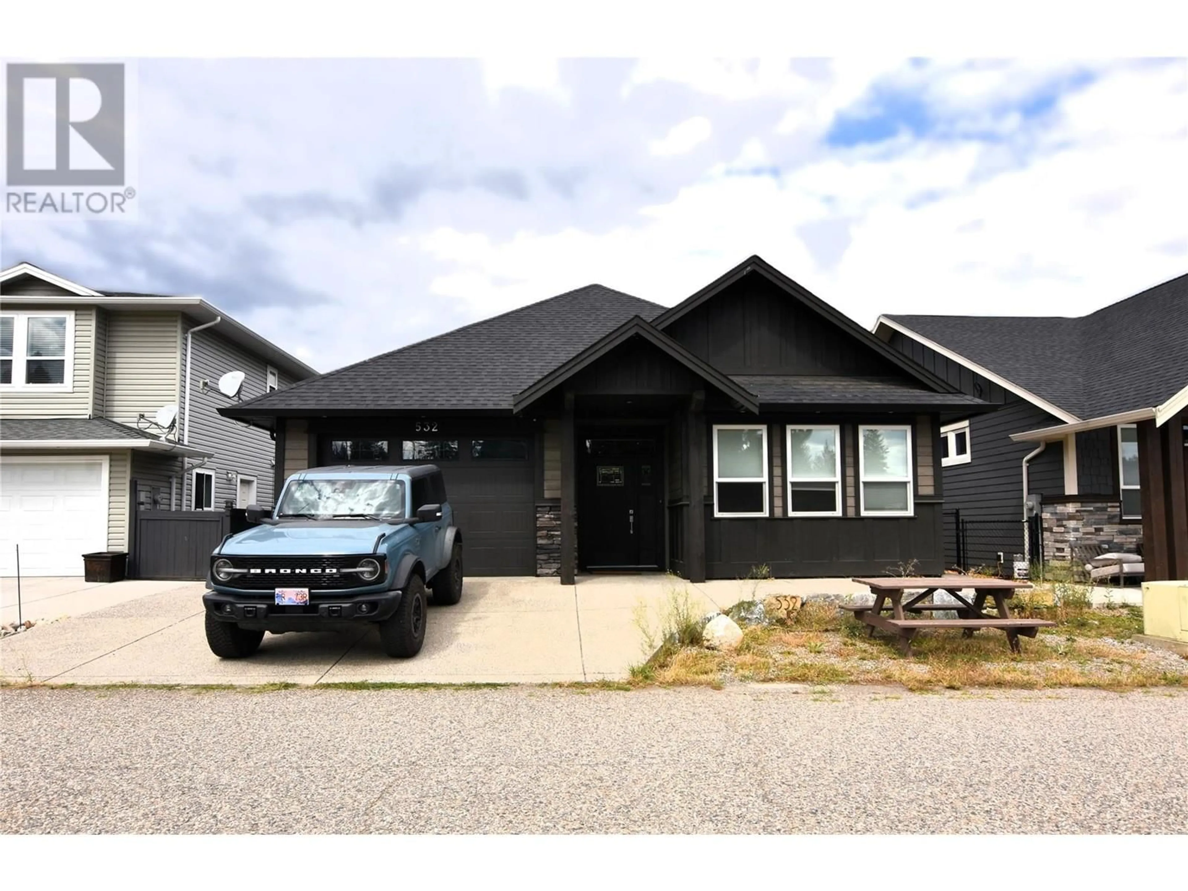 Frontside or backside of a home, the street view for 532 Loon Avenue, Vernon British Columbia V1H2A1