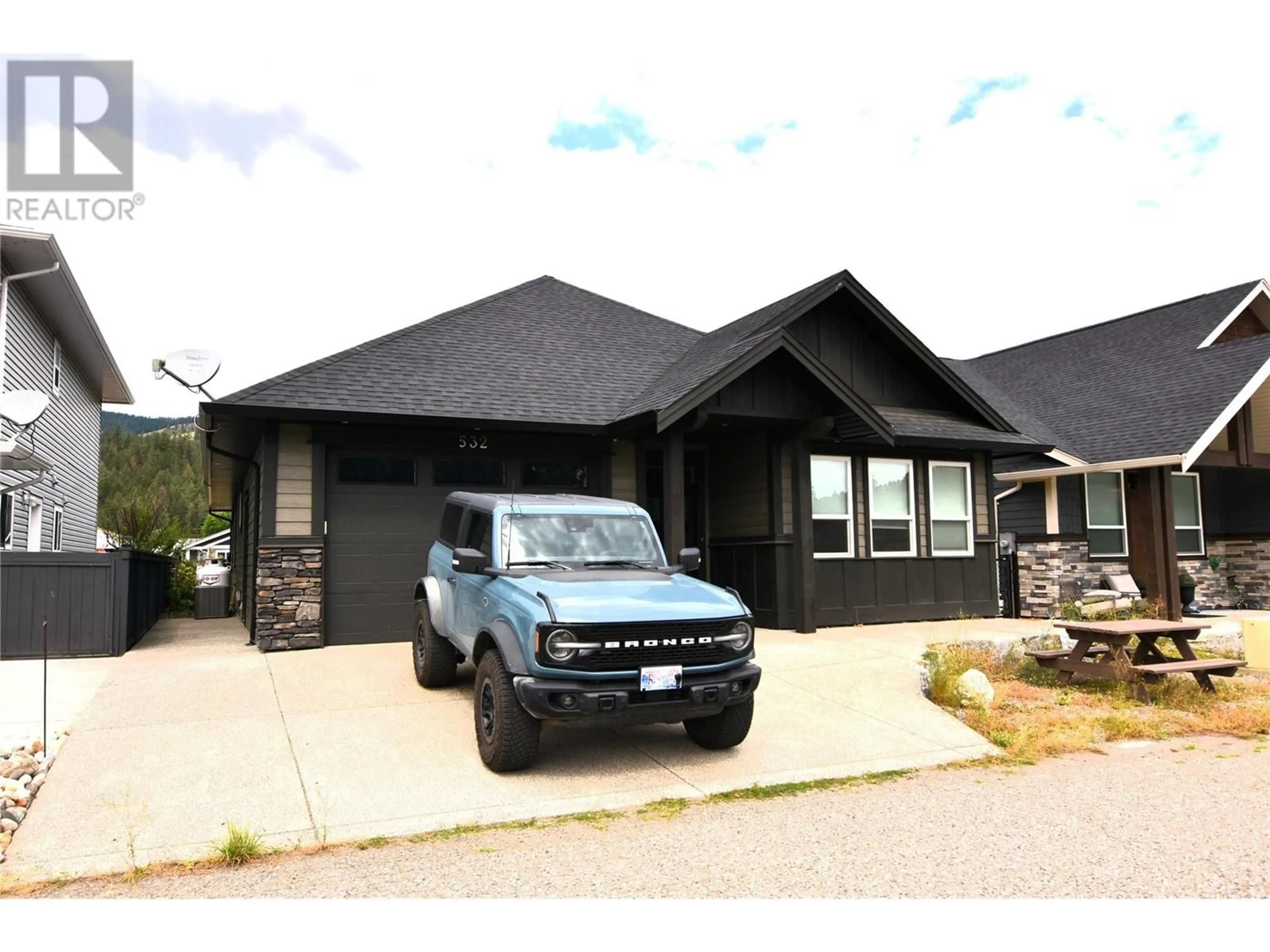 Frontside or backside of a home, cottage for 532 Loon Avenue, Vernon British Columbia V1H2A1