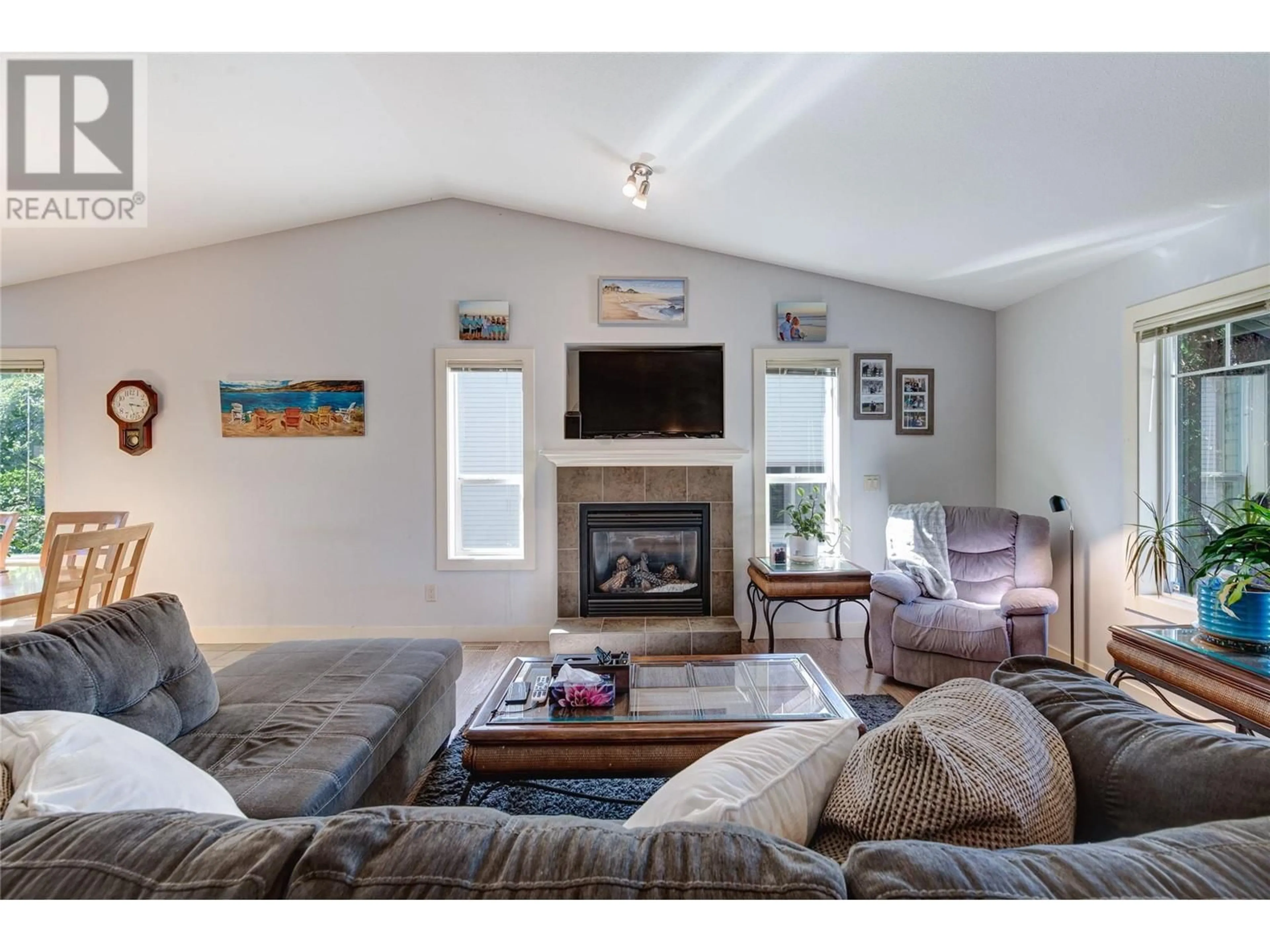 Living room with furniture, unknown for 2045 BERNAU COURT, Lake Country British Columbia V4V2M7