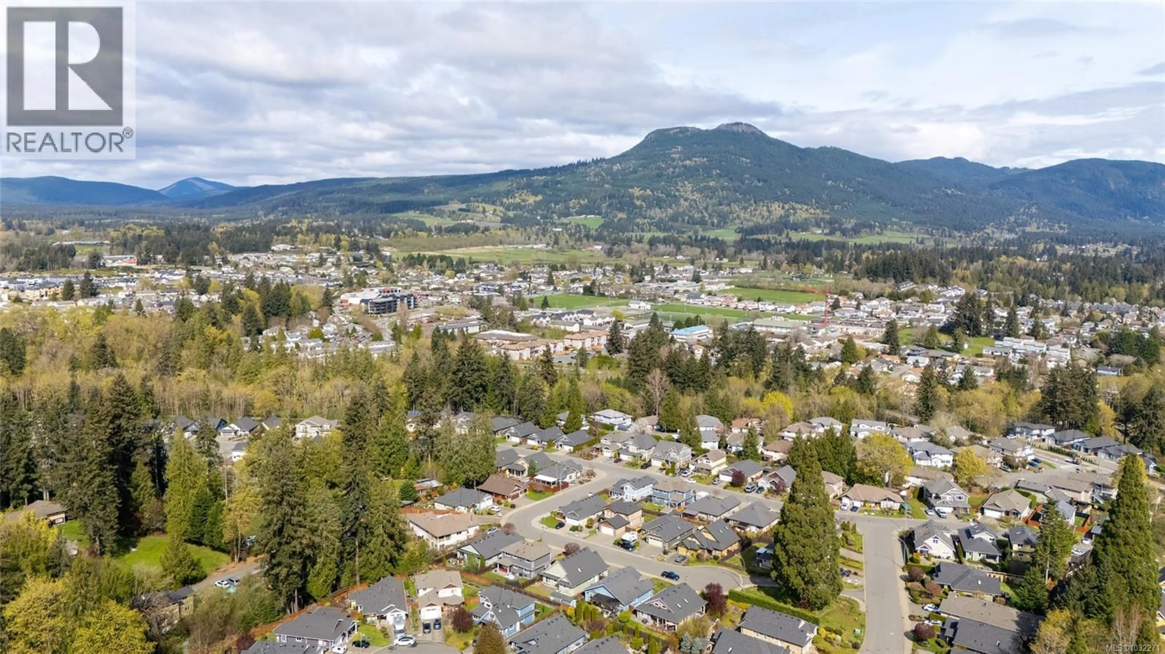 A pic from outside/outdoor area/front of a property/back of a property/a pic from drone, mountain view for 5892 STONEHAVEN DRIVE, Duncan British Columbia V9L0A5