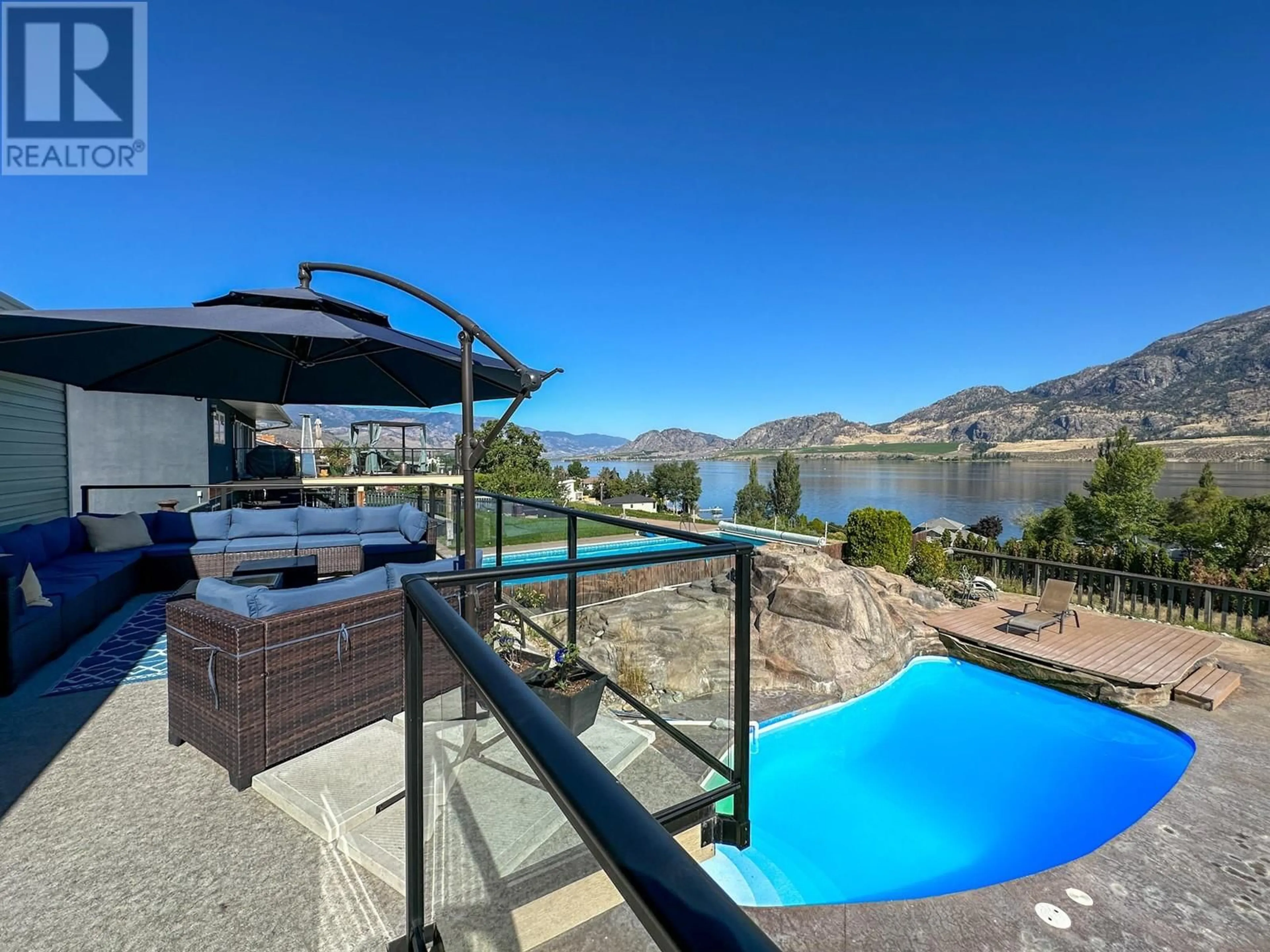 Indoor or outdoor pool for 10015 87th Street, Osoyoos British Columbia V0H1V2