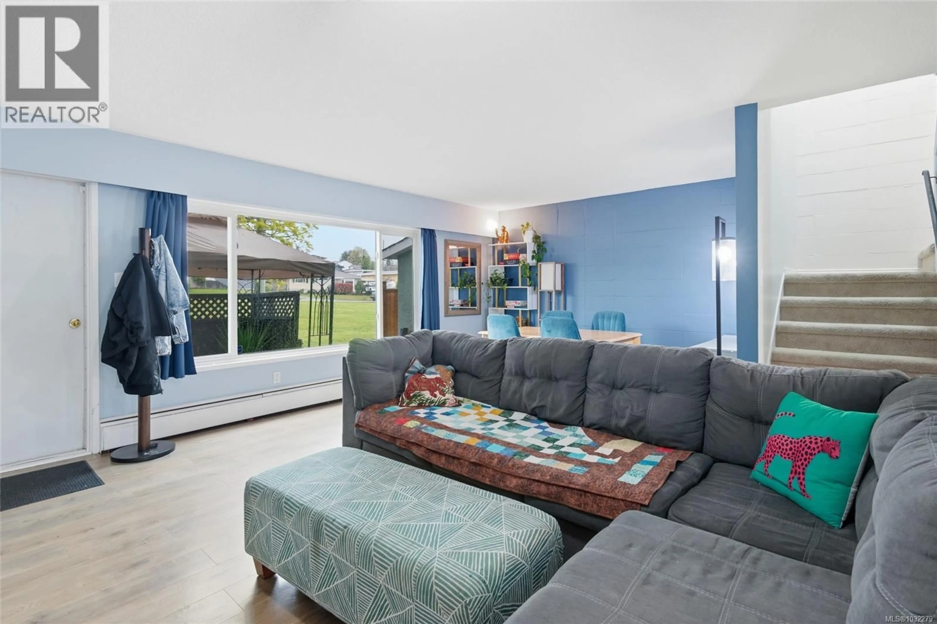 Living room with furniture, unknown for 9 - 4110 KENDALL AVENUE, Port Alberni British Columbia V9Y5J1