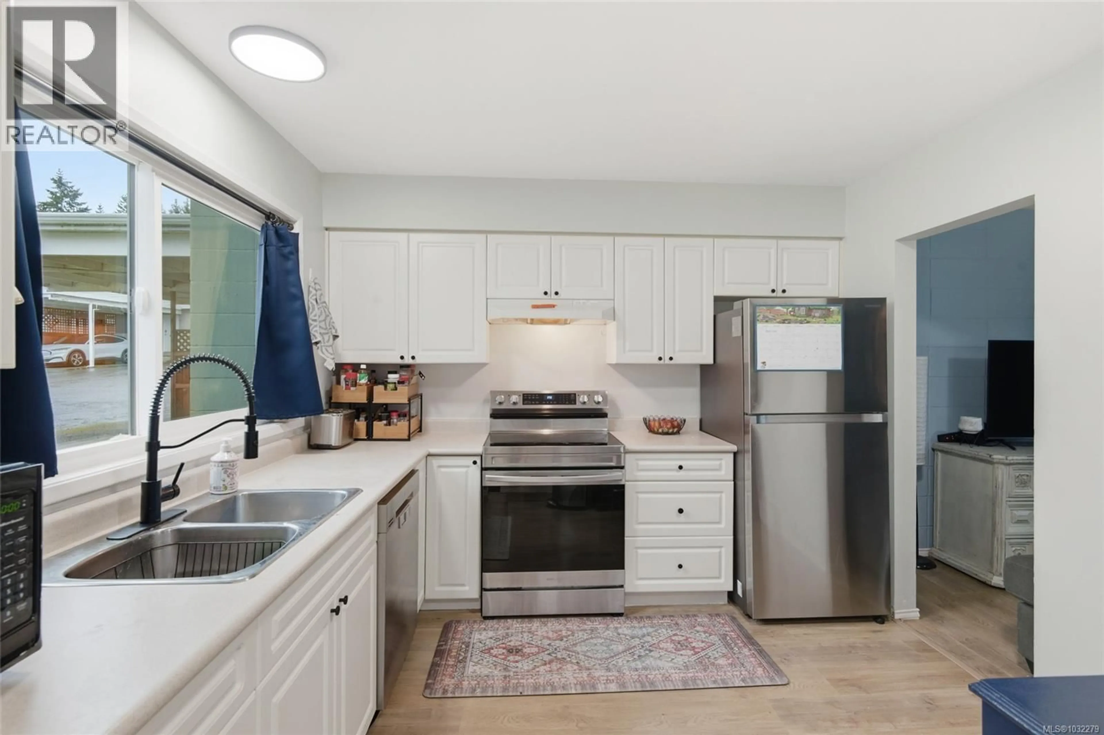 Standard kitchen, unknown for 9 - 4110 KENDALL AVENUE, Port Alberni British Columbia V9Y5J1