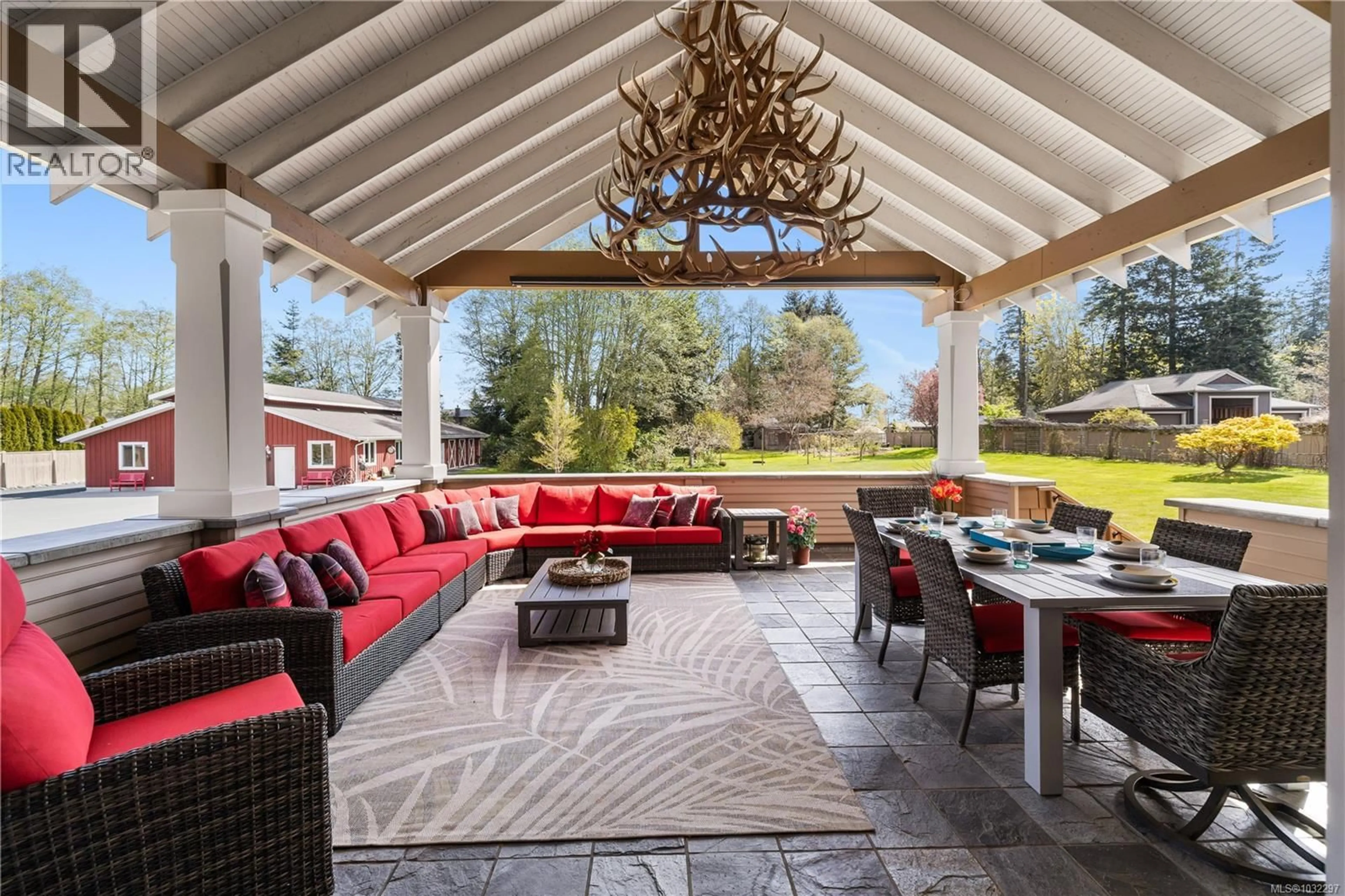 Patio, mountain view for 3816 STUART PLACE, Campbell River British Columbia V9H1J7