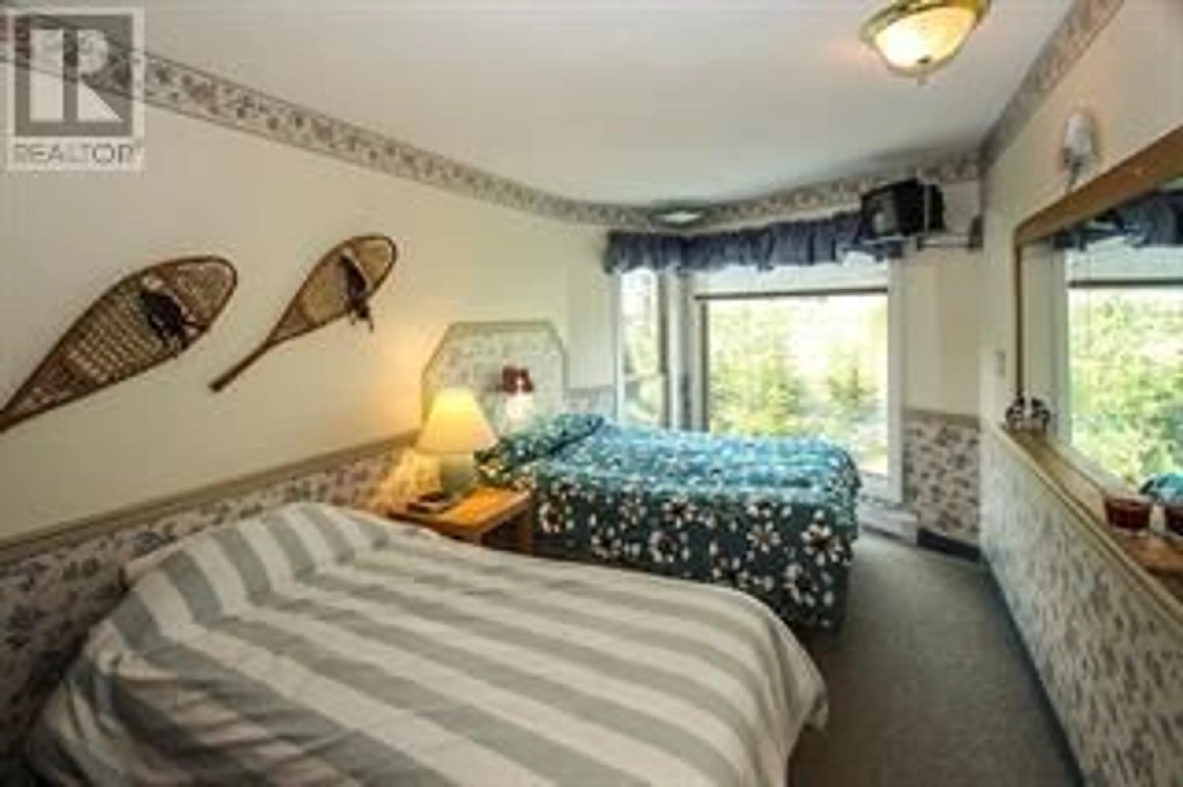 Bedroom with bed, unknown for 110 - 5375 BIG WHITE ROAD, Kelowna British Columbia V0H1A0