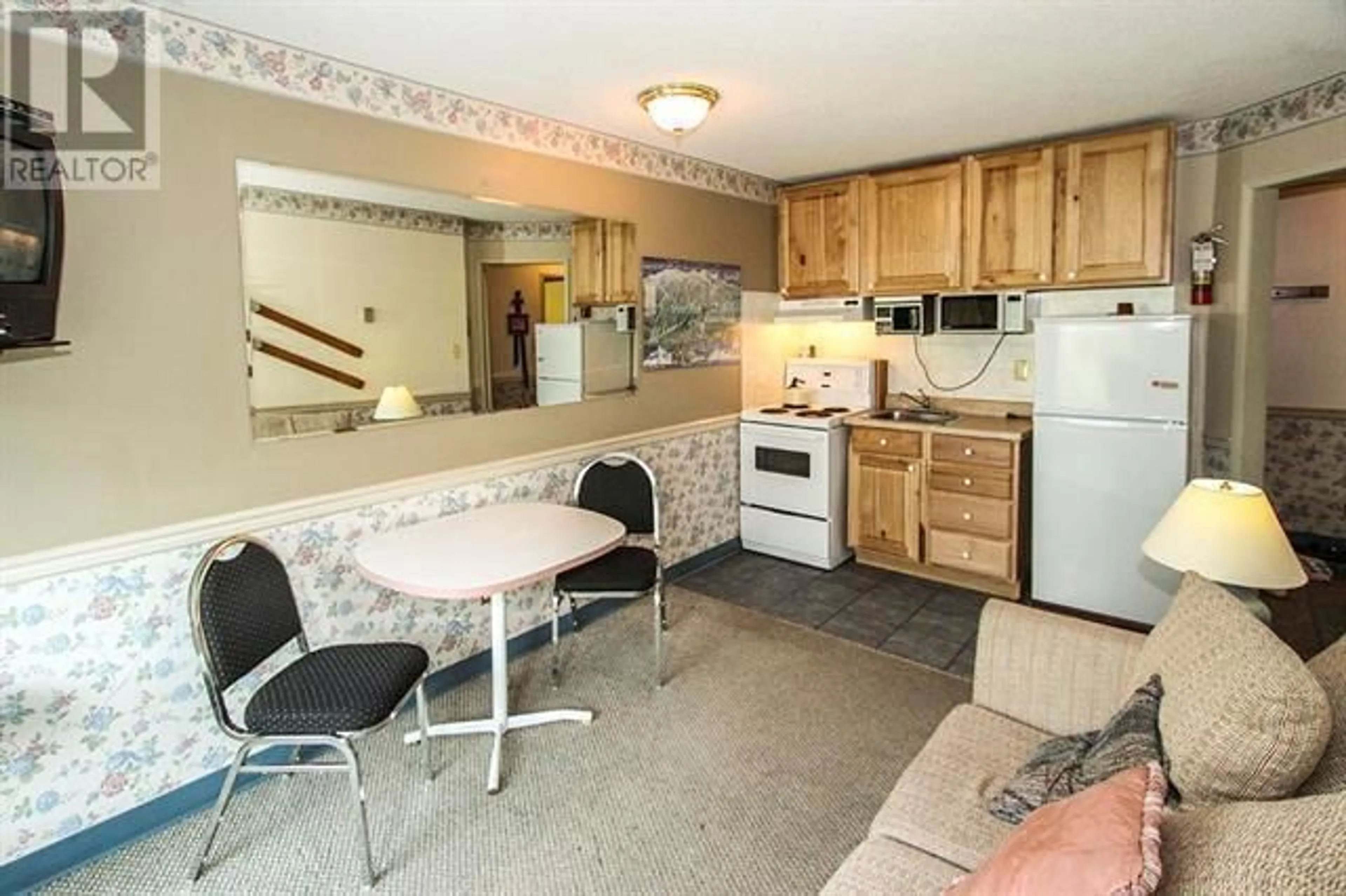 Standard kitchen, unknown for 110 - 5375 BIG WHITE ROAD, Kelowna British Columbia V0H1A0