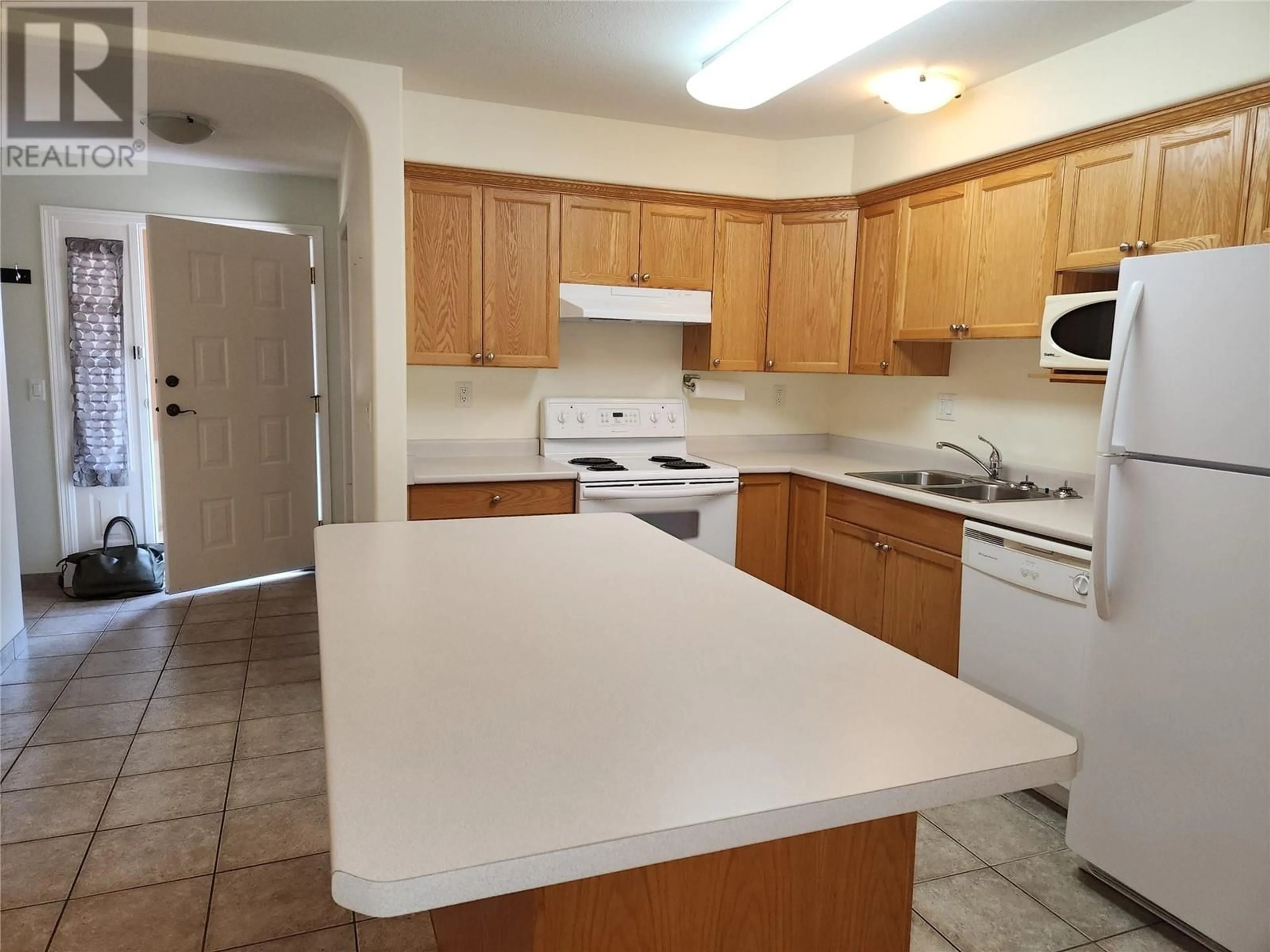Standard kitchen, unknown for 113 - 9307 62ND AVENUE, Osoyoos British Columbia V0H1V1