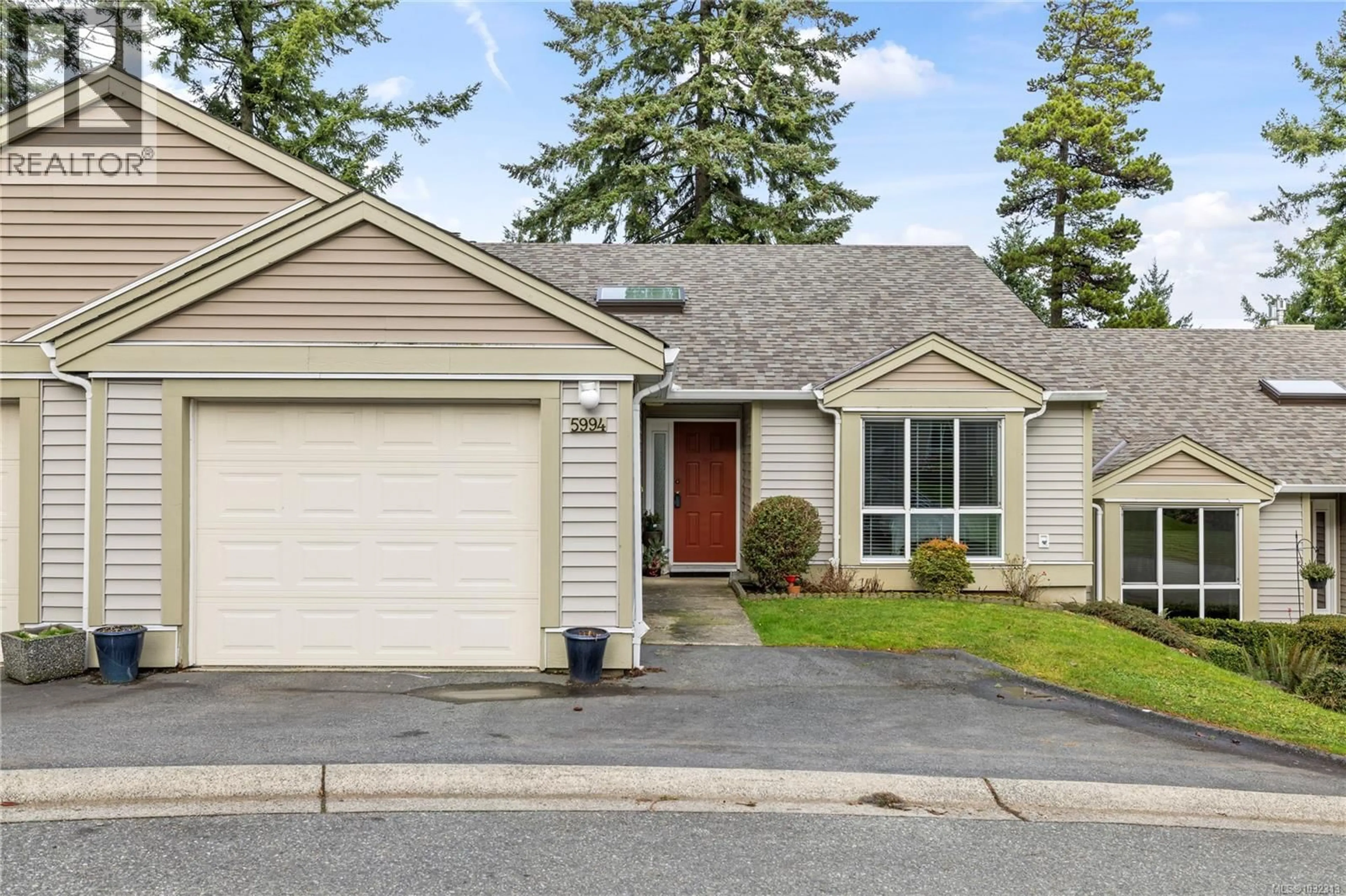 Home with vinyl exterior material, street for 5994 WATERTON PLACE, Nanaimo British Columbia V9T6A9