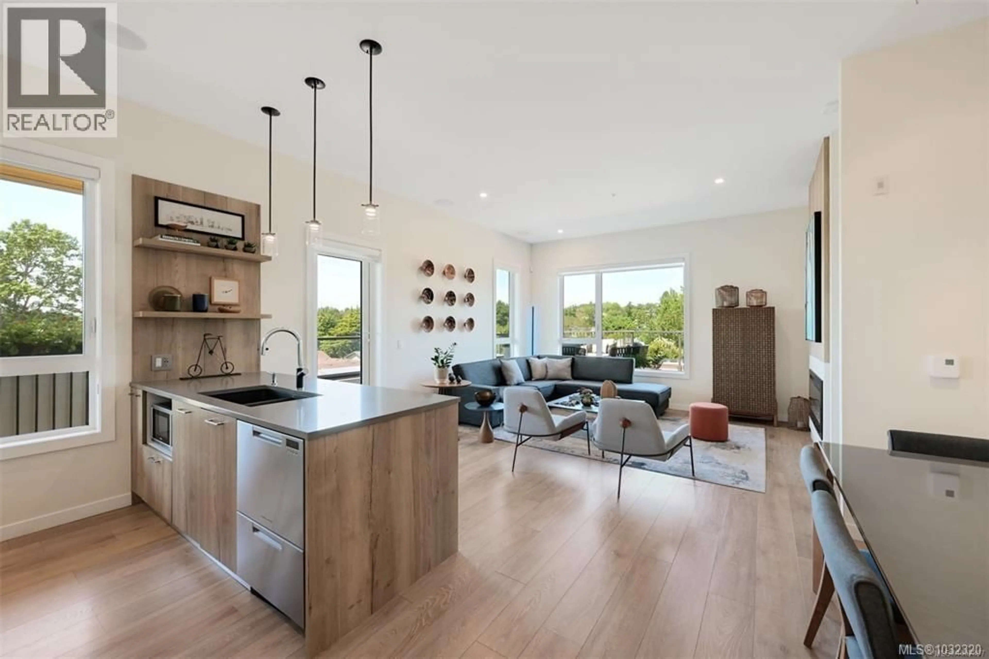 Open concept kitchen, unknown for 409 - 1588 NORTH DAIRY ROAD, Saanich British Columbia V8T3V4