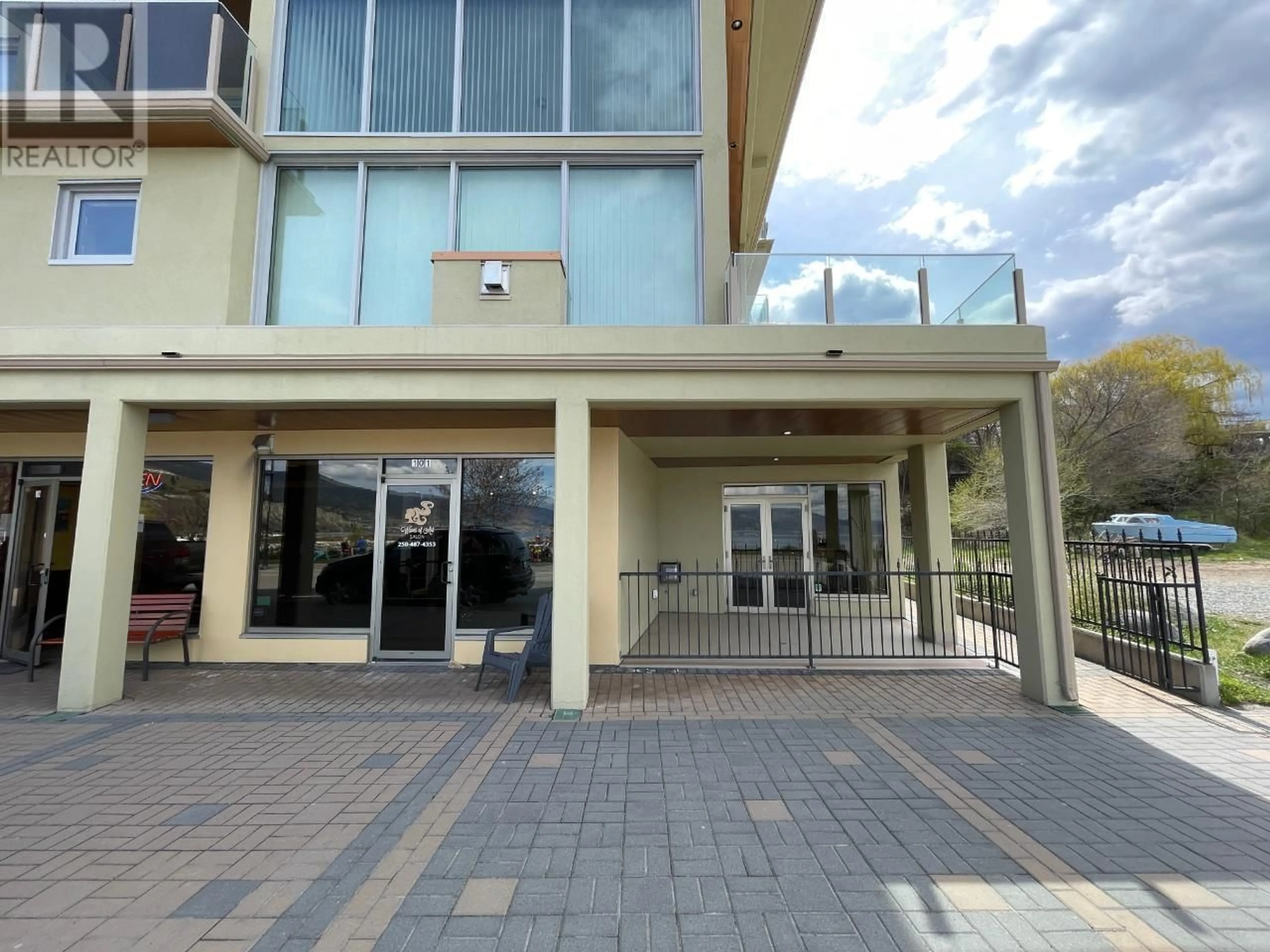 Unknown for 101 - 250 MARINA WAY, Penticton British Columbia V2A1H4