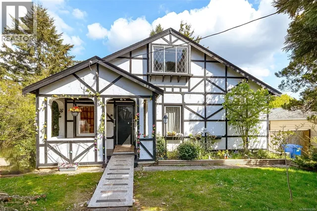 824 ELLERY STREET, Esquimalt 3
