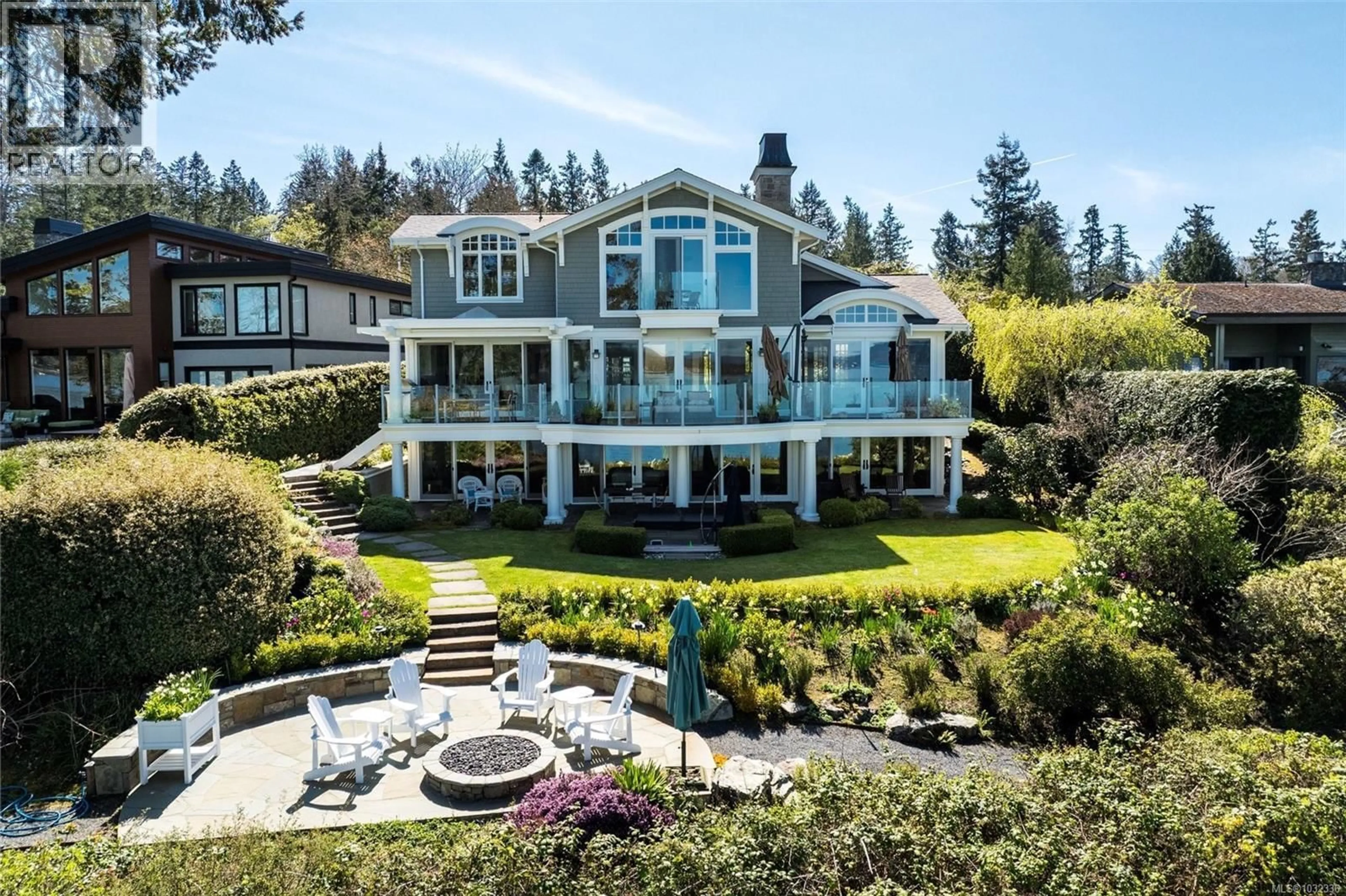 A pic from outside/outdoor area/front of a property/back of a property/a pic from drone, water/lake/river/ocean view for 9752 GLYNNWOOD PARK ROAD, North Saanich British Columbia V8L5H4