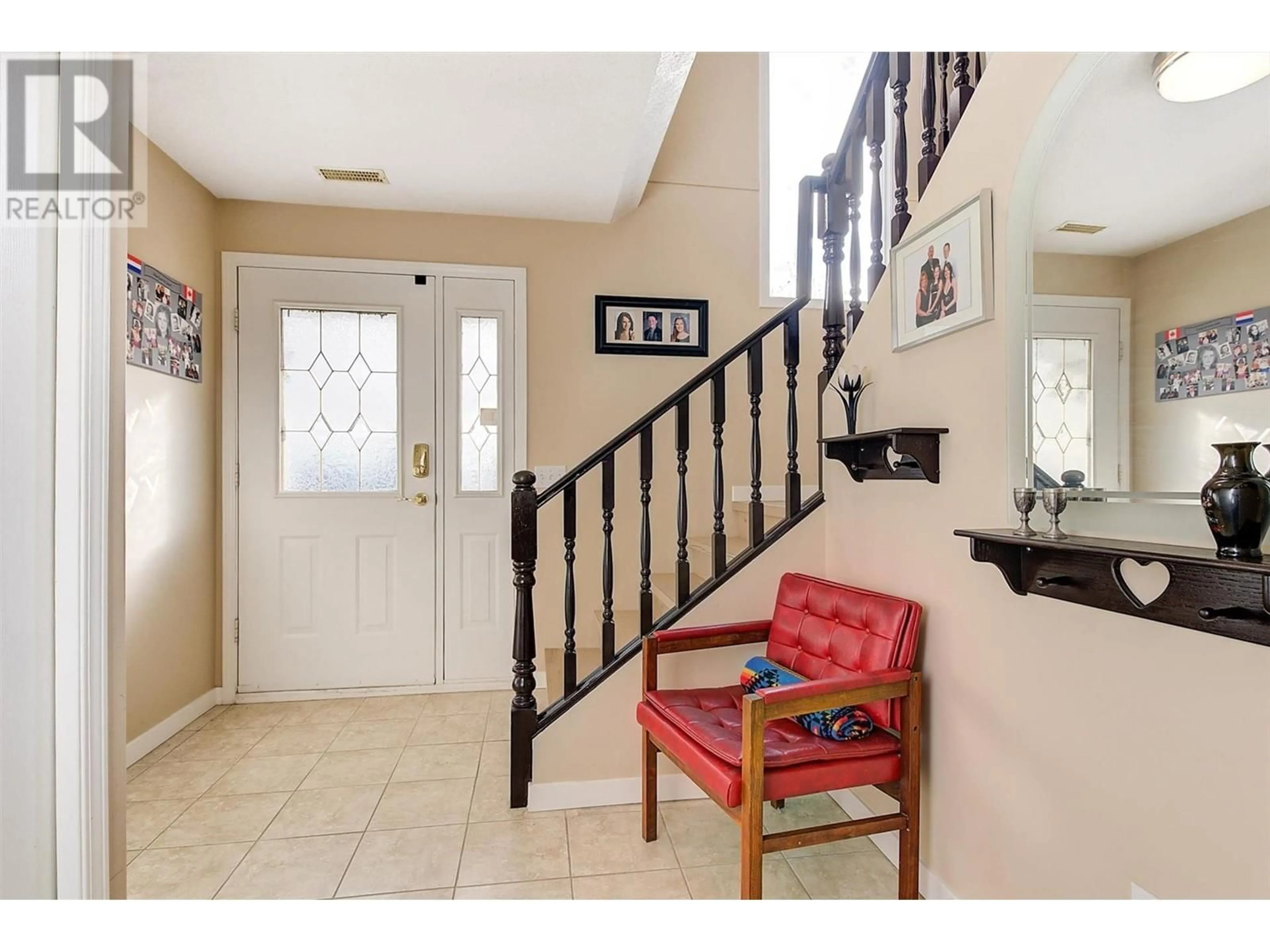 Indoor entryway, wood floors for 3536 Ranch Road, West Kelowna British Columbia V4T1A1