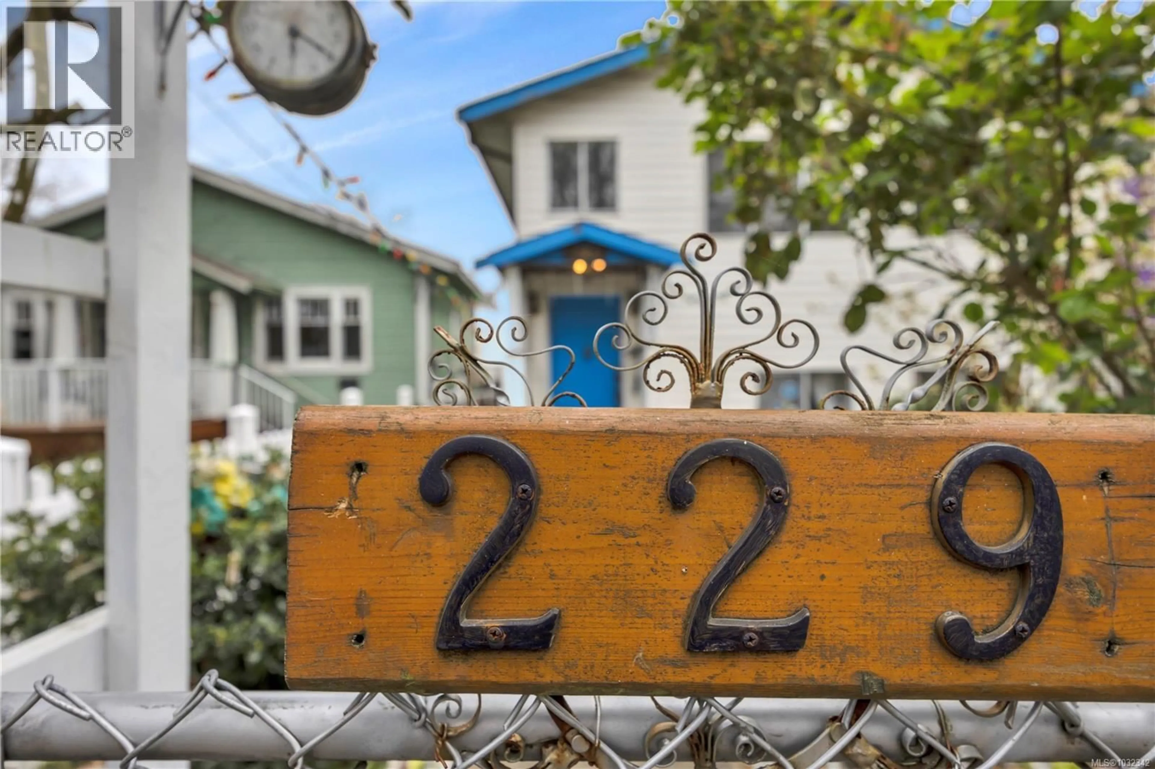 Unknown for 229 IRWIN STREET, Nanaimo British Columbia V9R4X4