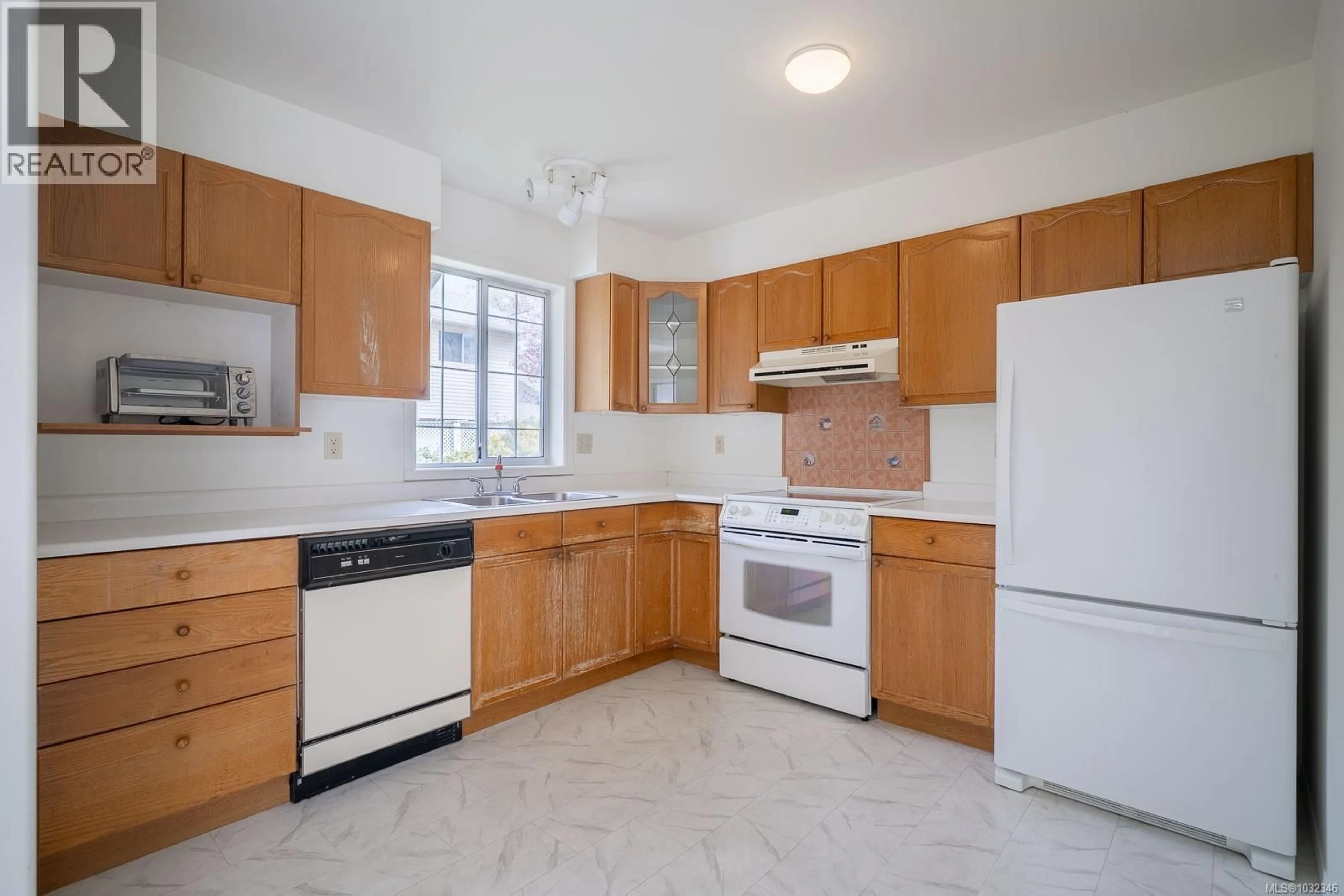 Standard kitchen, unknown for 7 - 3031 SHERMAN ROAD, Duncan British Columbia V9L2B9