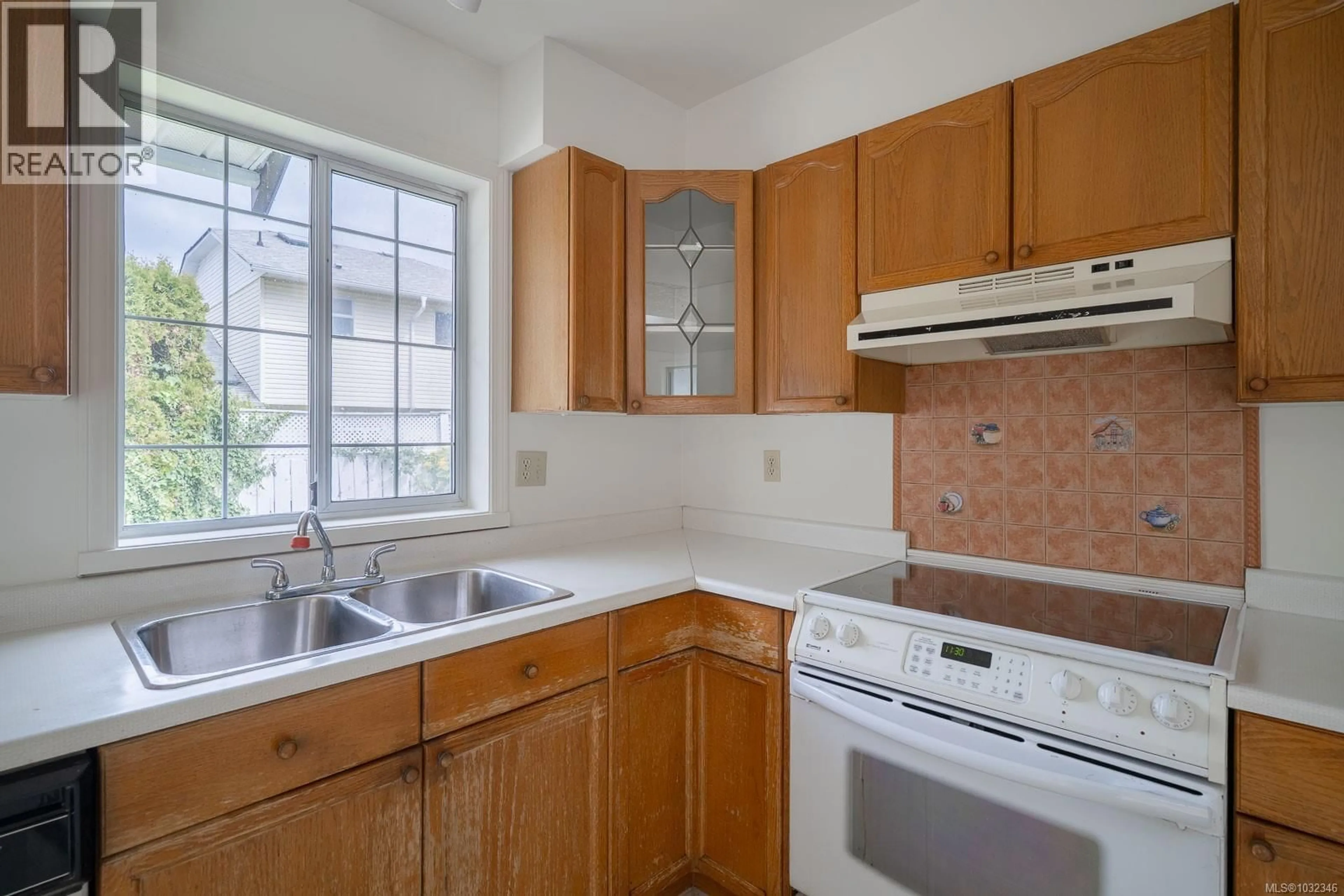 Standard kitchen, unknown for 7 - 3031 SHERMAN ROAD, Duncan British Columbia V9L2B9