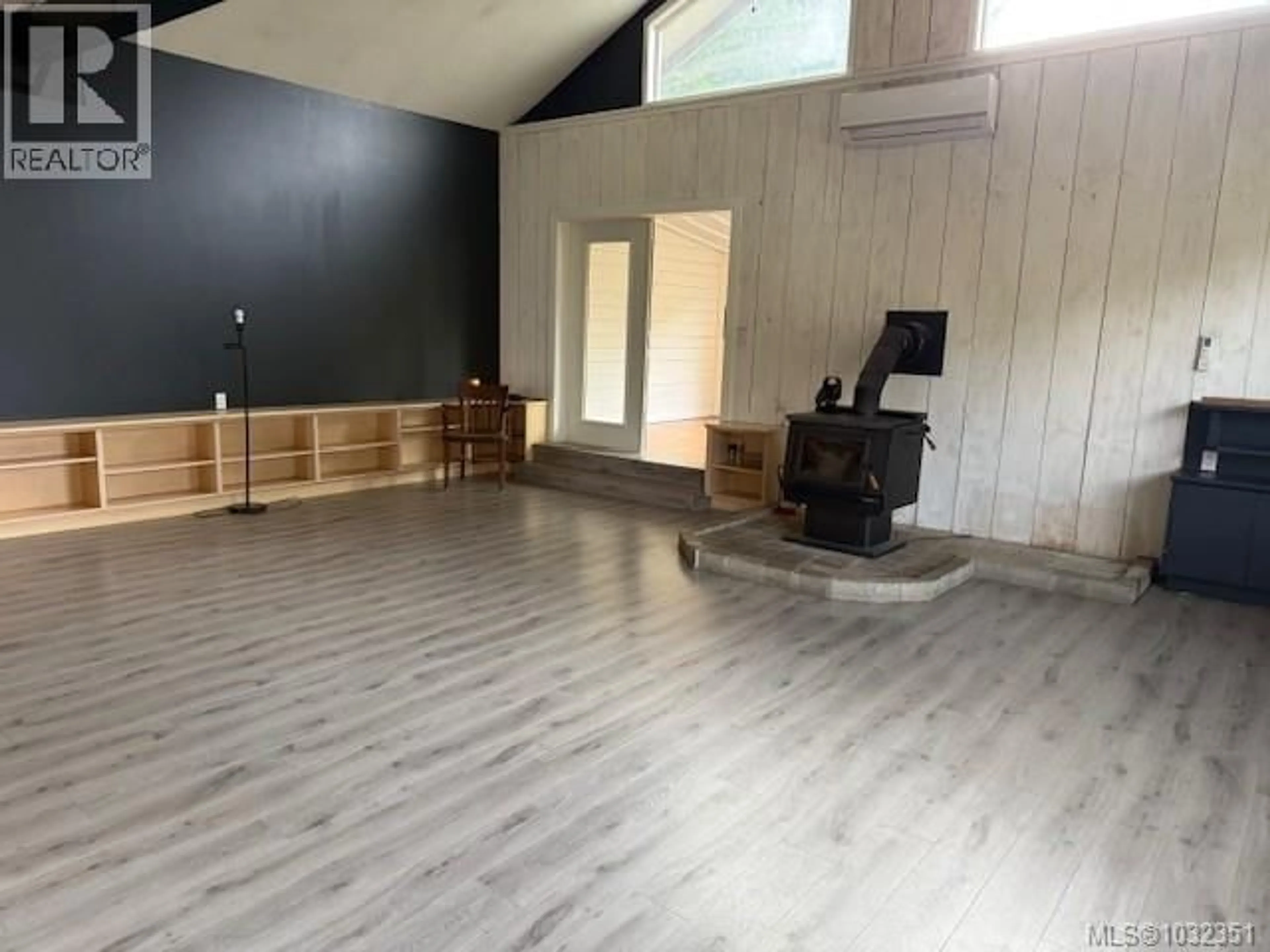 A pic of a room for 885 LANQVIST ROAD, Hyde Creek British Columbia V0N2R0