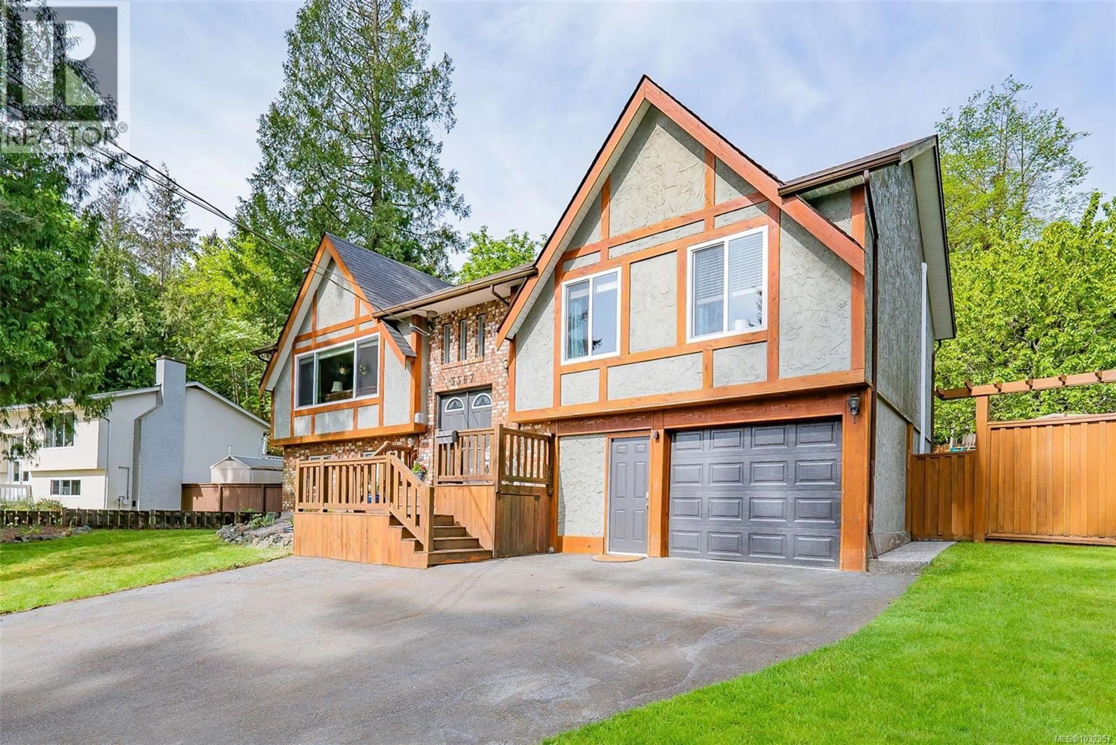 Home with vinyl exterior material, street for 3367 ROCK CITY ROAD, Nanaimo British Columbia V9T1T5
