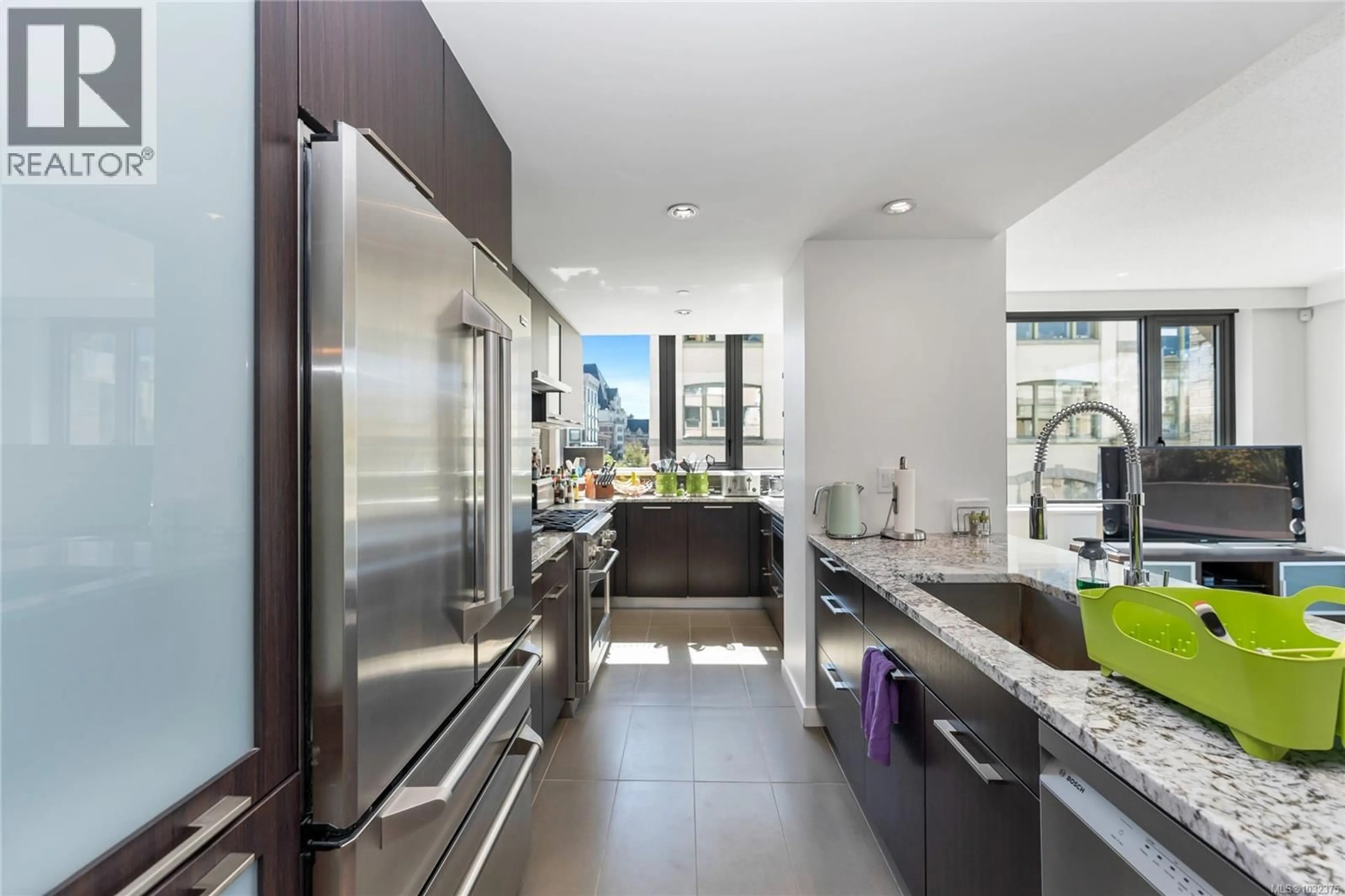 Contemporary kitchen, ceramic/tile floor for 302 - 608 BROUGHTON STREET, Victoria British Columbia V8W1C7