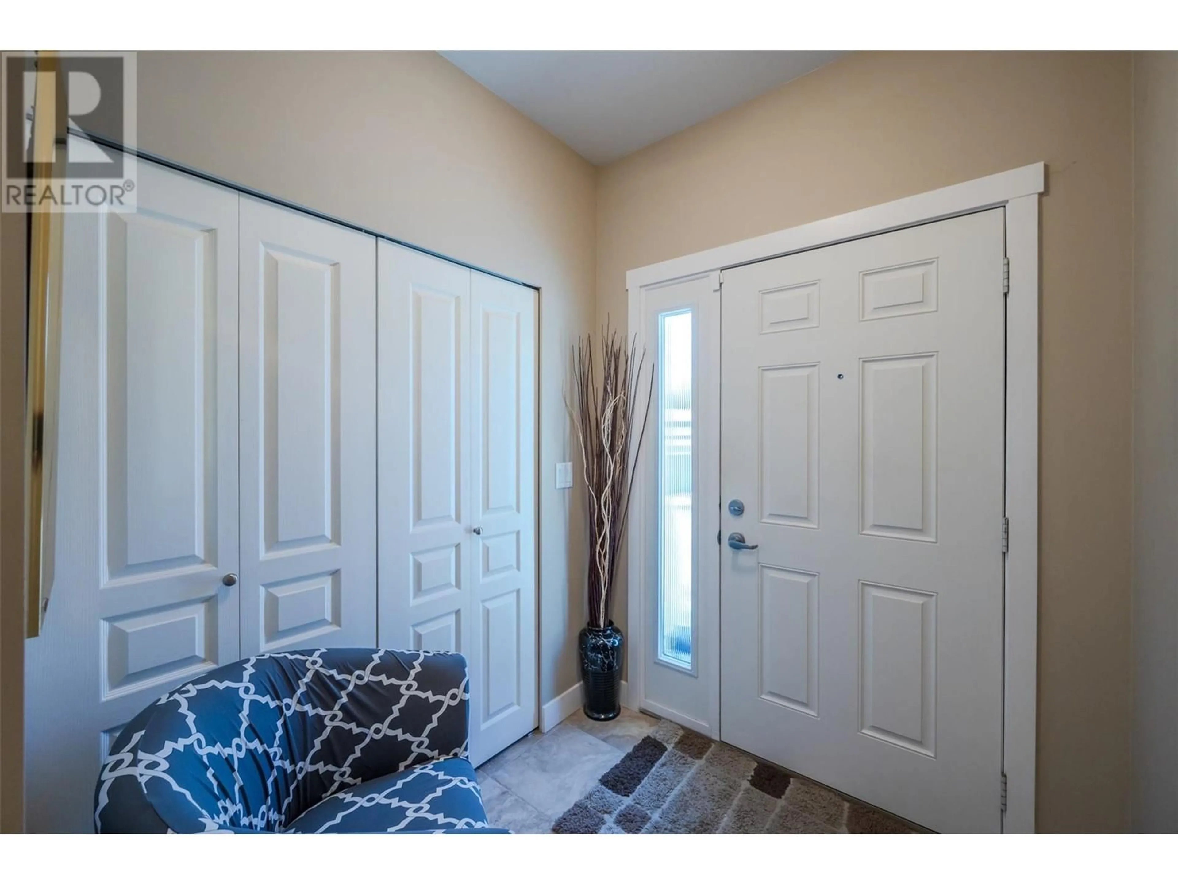 Indoor entryway, carpet floors for 1675 Penticton Avenue Unit# 150, Penticton British Columbia V2A9E2