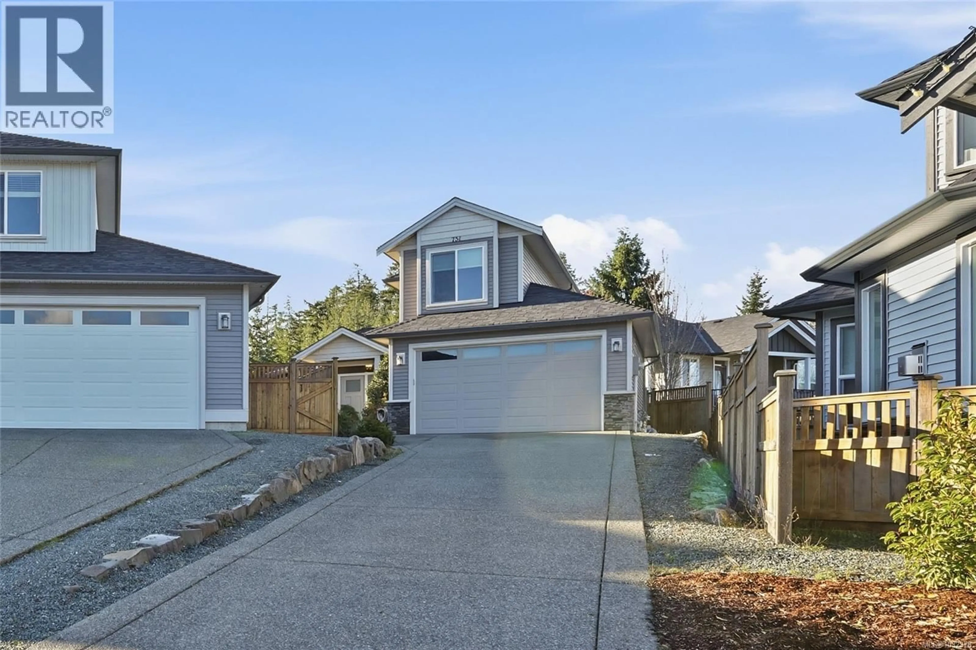 Home with vinyl exterior material, street for 751 JAMES PLACE, Ladysmith British Columbia V9G1W2