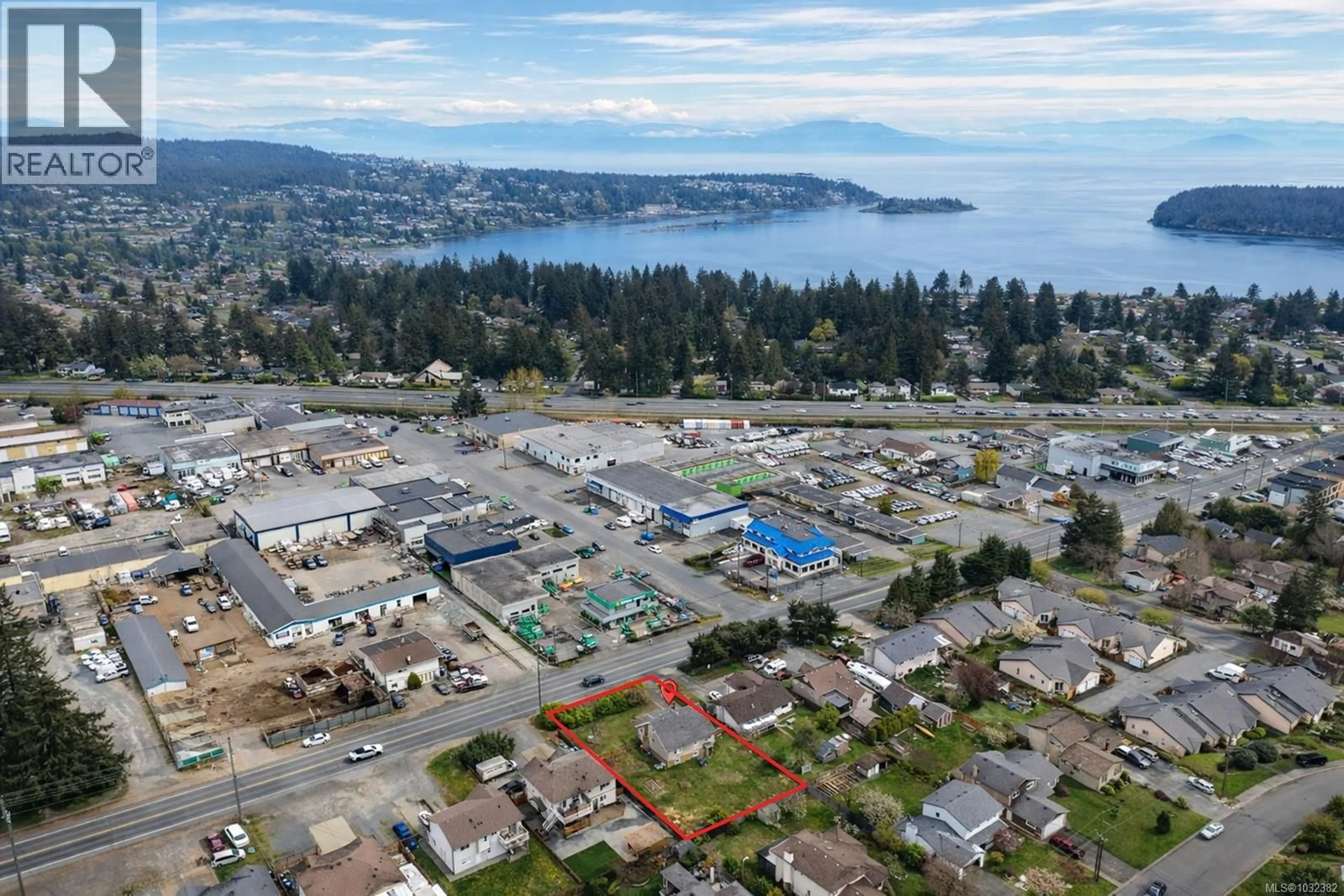 A pic from outside/outdoor area/front of a property/back of a property/a pic from drone, unknown for 1713 NORTHFIELD ROAD, Nanaimo British Columbia V9S3B1