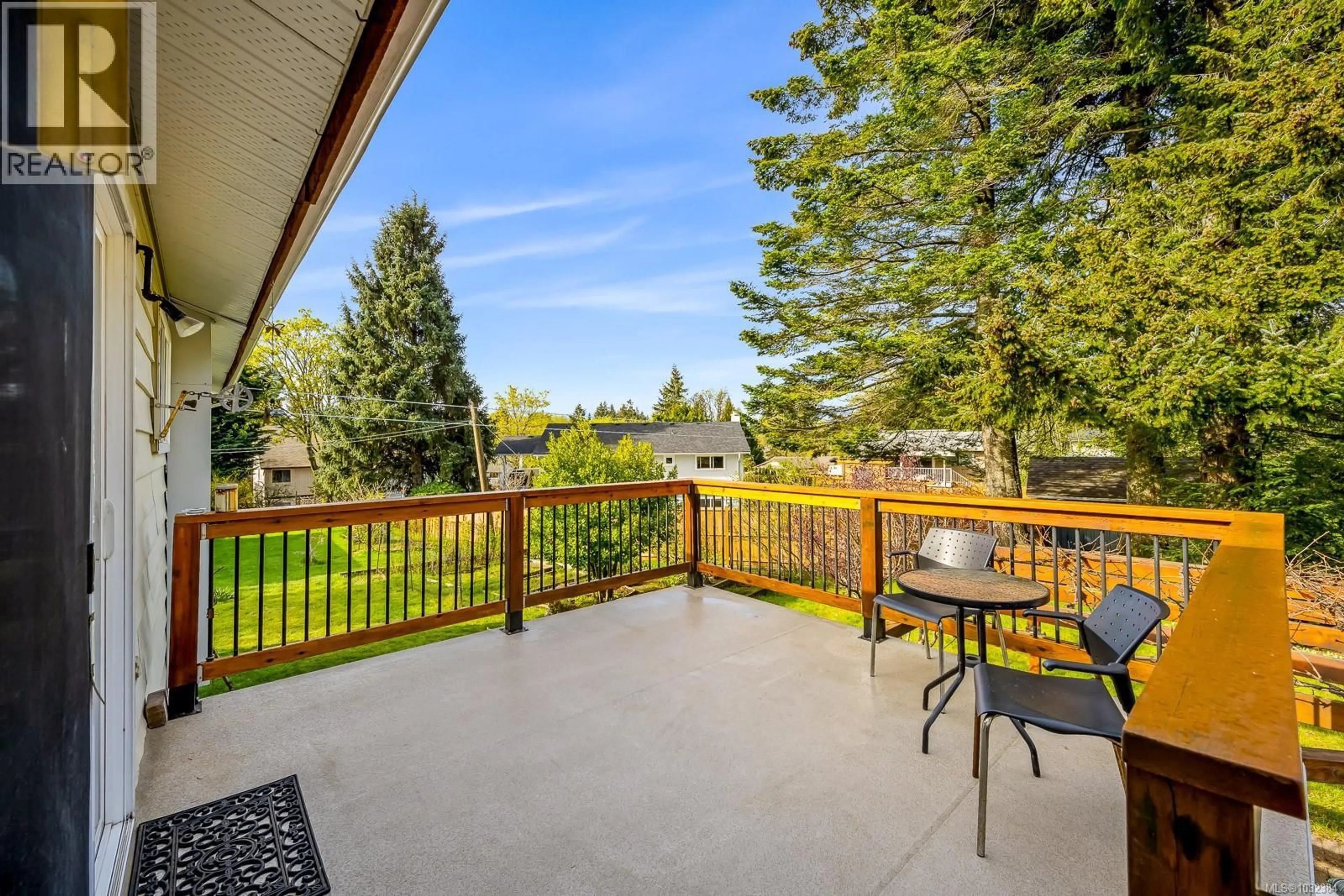 Patio, water/lake/river/ocean view for 1764 MCLAUCHLIN DRIVE, Courtenay British Columbia V9N5S3