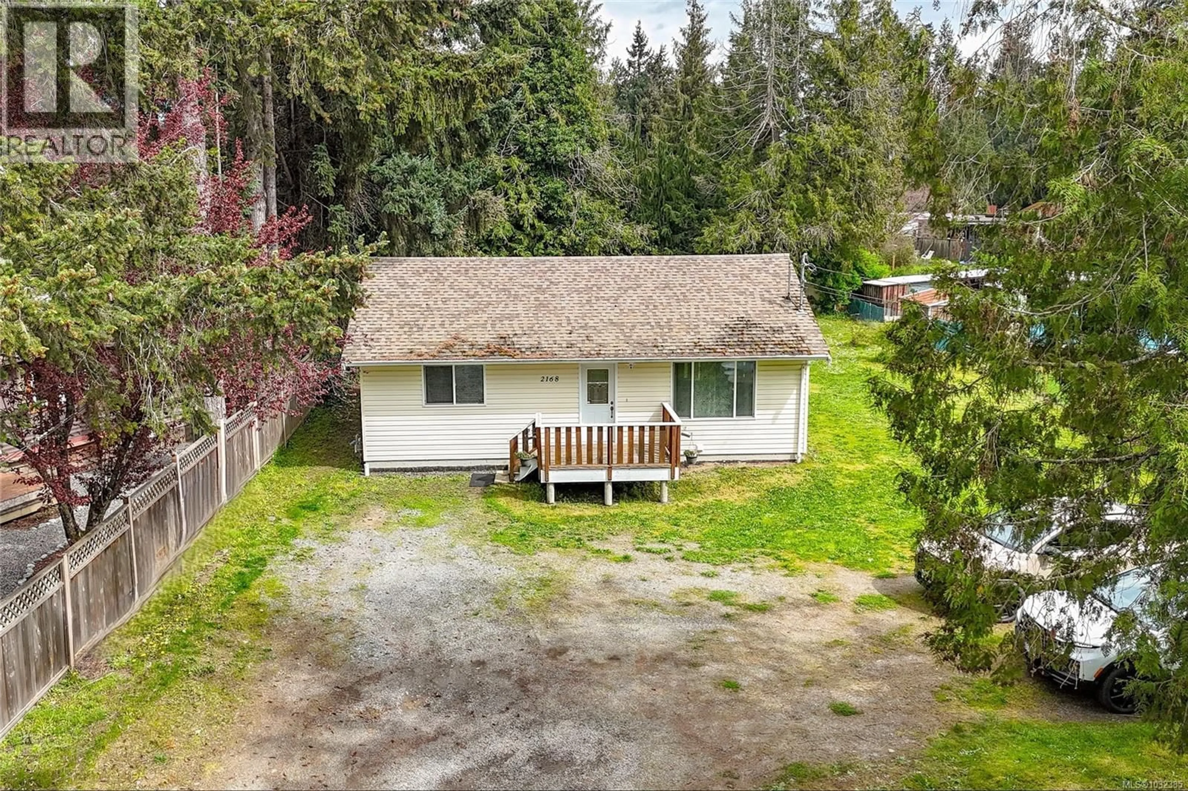 A pic from outside/outdoor area/front of a property/back of a property/a pic from drone, unknown for 2168 YELLOW POINT ROAD, Nanaimo British Columbia V9X1W6
