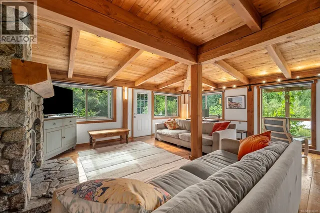 481 OLMSTEAD ROAD, Cortes Island